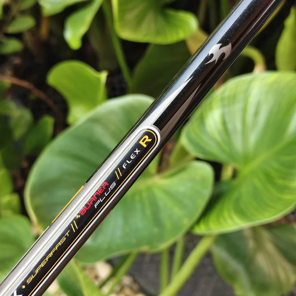 AW TaylorMade BURNER PLUS ⛳🔥 เวดจ์ตีง่าย ระยะสม่ำเสมอ ฟีลดีสไตล์ Burner! ก้าน RE*AX – FLEX R AW TaylorMade BURNER PLUS ⛳🔥 เวดจ์ตีง่าย ระยะสม่ำเสมอ ฟีลดีสไตล์ Burner! ก้าน RE*AX – FLEX R