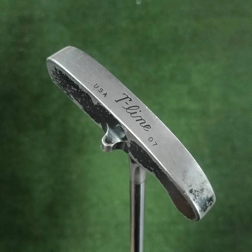 PUTTER T-LINE 07 ทรงขาไก่ สุดคลาสสิค มีวางน้ำหนักไว้หลังพัตต์ เพื่อส่งพลังได้ดีขึ้นมาก คลาสสิคมาก ไม้กอล์ฟมือสอง PUTTER T-LINE 07 ทรงขาไก่ สุดคลาสสิค มีวางน้ำหนักไว้หลังพัตต์ เพื่อส่งพลังได้ดีขึ้นมาก คลาสสิคมาก ไม้กอล์ฟมือสอง