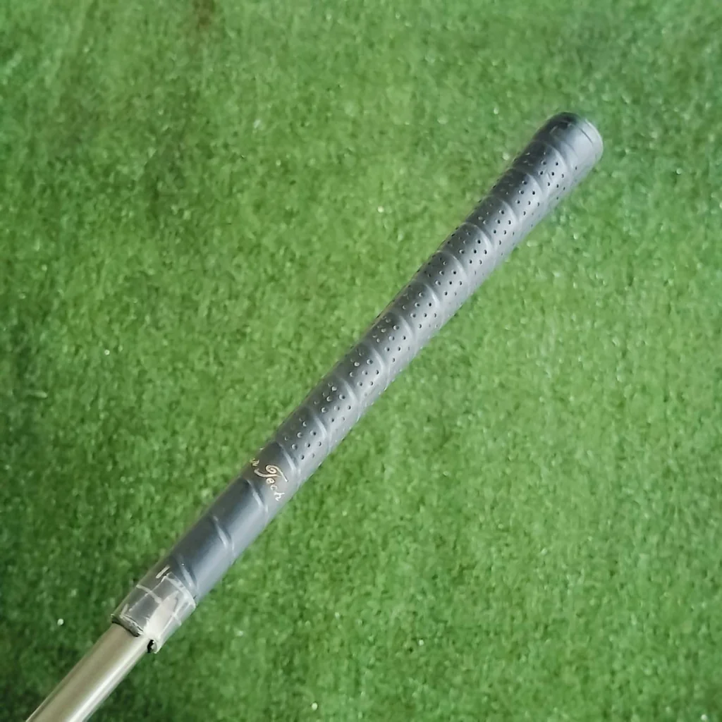 ชุดเหล็ก HONMA NEW BIG LB H&F เป็นหนึ่งในรุ่นยอดนิยมของแบรนด์ HONMA จากประเทศญี่ปุ่น เป็นสายเลือกแท้และท๊อปสุดของ HIRO HONMA จาก JAPAN SAKATA ไม้กอล์ฟพรีเมี่ยมมือสอง ของแท้ By NakaraLuxurious ชุดเหล็ก HONMA NEW BIG LB H&F เป็นหนึ่งในรุ่นยอดนิยมของแบรนด์ HONMA จากประเทศญี่ปุ่น เป็นสายเลือกแท้และท๊อปสุดของ HIRO HONMA จาก JAPAN SAKATA ไม้กอล์ฟพรีเมี่ยมมือสอง ของแท้ By NakaraLuxurious