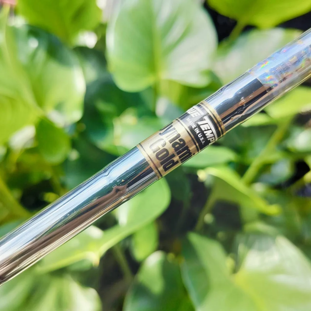เหล็ก 4 KING COBRA FORGED SS ก้าน DYNAMIC GOLD S300 เนื้อเหล็ก FORGED นุ่มจัด พรีเมี่ยม ไม้กอล์ฟพรีเมี่ยมมือสอง ของแท้ By NakaraLuxurious