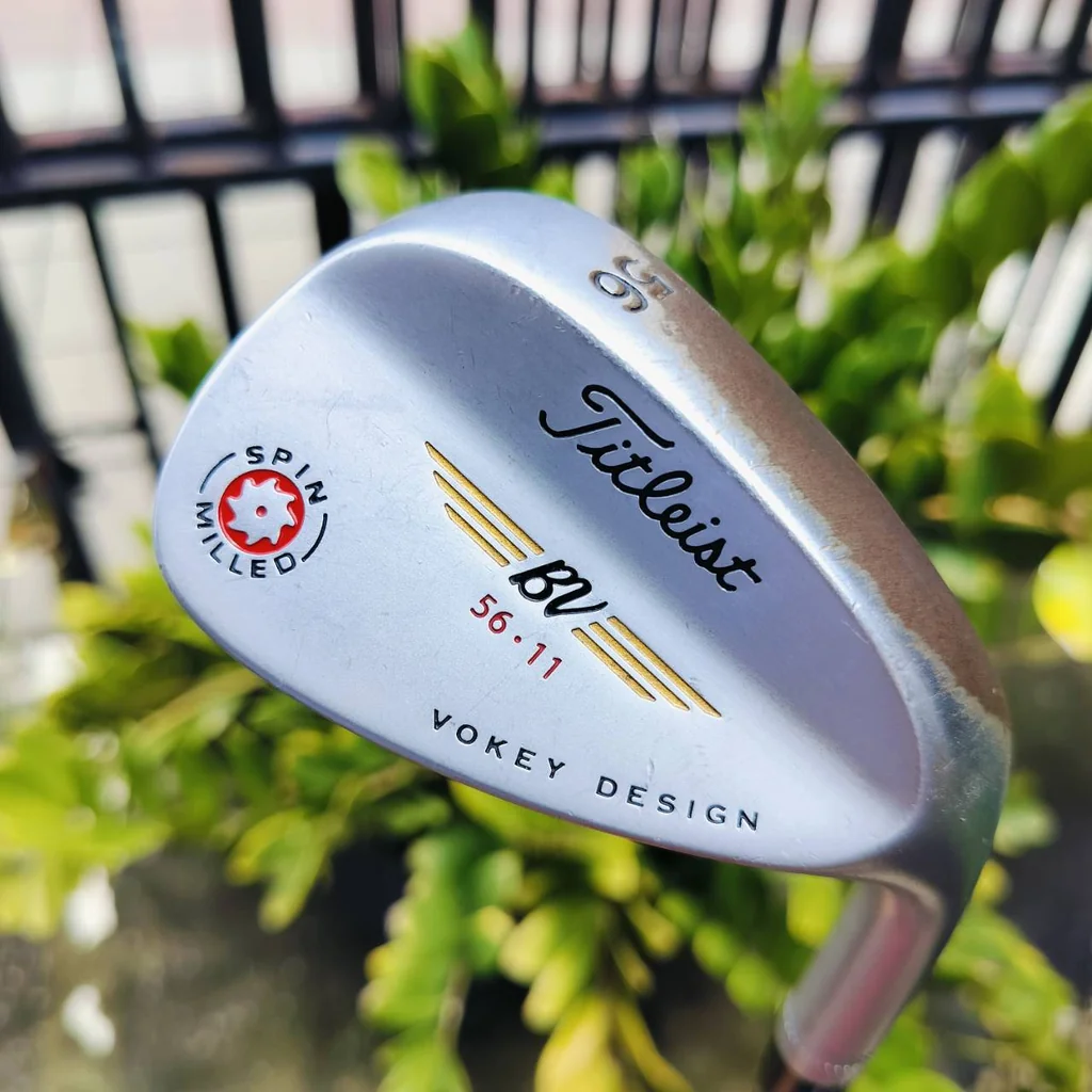 WEDGE จักรแดง Titleist VOKEY DESIGND องศา 56 BOUNCE 11 หน้า SPIN MILLED จักรแดง สปินหนักมาก ตกถอยๆ ไม้กอล์ฟพรีเมี่ยมมือสอง ของแท้ By NakaraLuxurious WEDGE จักรแดง Titleist VOKEY DESIGND องศา 56 BOUNCE 11 หน้า SPIN MILLED จักรแดง สปินหนักมาก ตกถอยๆ ไม้กอล์ฟพรีเมี่ยมมือสอง ของแท้ By NakaraLuxurious