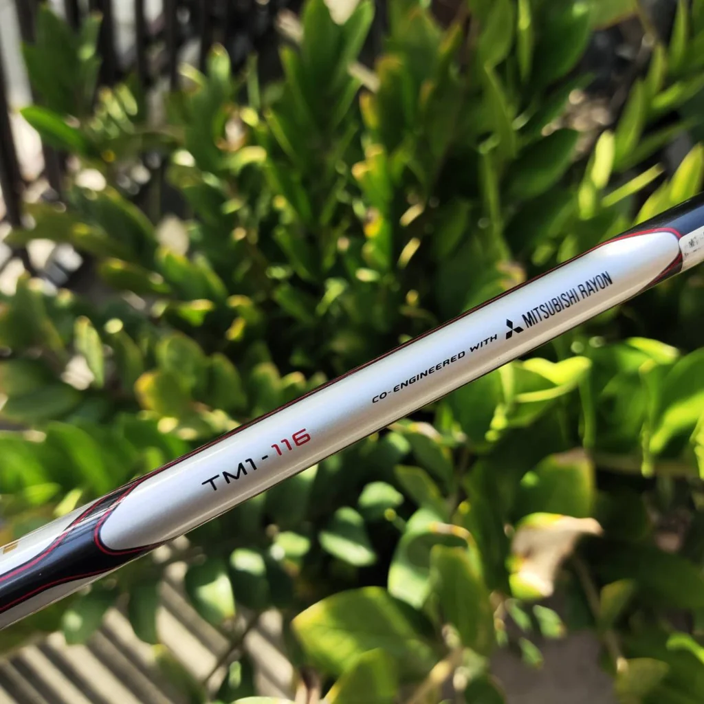FW3 Taylormade M1 ตีดีมากๆ สามารถปรับวิถีลูกซ้ายหรือขวาได้ และปรับมุมเหินได้ที่คอไม้ค่ะ เพื่อได้ตำแหน่งที่เข้ากับวงสวิง กระดองเคฟล่าอย่างดี CG ต่ำ COVER แท้เดิม ไม้กอล์ฟพรีเมี่ยมมือสอง ของแท้ By NakaraLuxurious FW3 Taylormade M1 ตีดีมากๆ สามารถปรับวิถีลูกซ้ายหรือขวาได้ และปรับมุมเหินได้ที่คอไม้ค่ะ เพื่อได้ตำแหน่งที่เข้ากับวงสวิง กระดองเคฟล่าอย่างดี CG ต่ำ COVER แท้เดิม ไม้กอล์ฟพรีเมี่ยมมือสอง ของแท้ By NakaraLuxurious