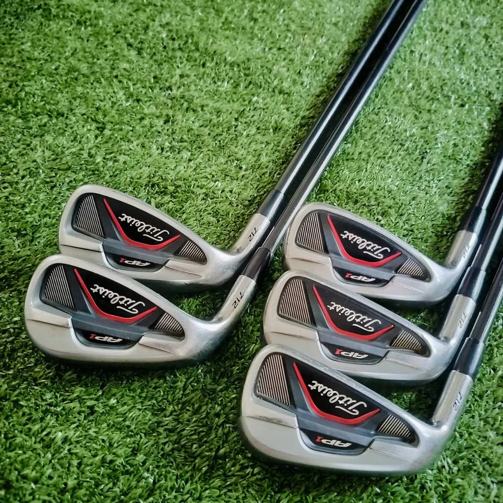 *** ไม้กอล์ฟมือซ้าย *** ชุดเหล็ก Titleist AP1 712 ก้าน TOUR AD 65i FLEX R ก้านเด็ดมาก แค่ก้านก็คุ้มแล้ว!!! ไม้กอล์ฟพรีเมี่ยมมือสอง ของแท้ By NakaraLuxurious *** ไม้กอล์ฟมือซ้าย *** ชุดเหล็ก Titleist AP1 712 ก้าน TOUR AD 65i FLEX R ก้านเด็ดมาก แค่ก้านก็คุ้มแล้ว!!! ไม้กอล์ฟพรีเมี่ยมมือสอง ของแท้ By NakaraLuxurious