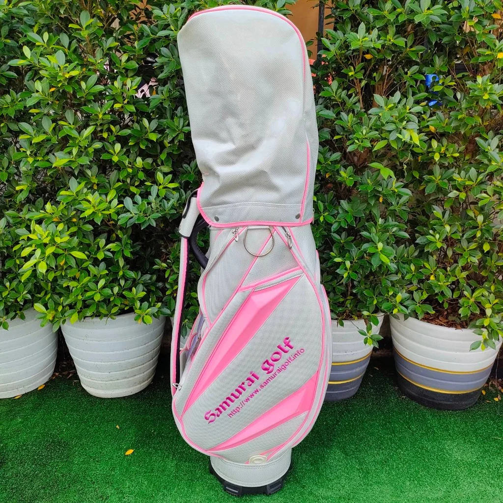 ถุงกอล์ฟ SAMURAI GOLF หนังเเก้ว มือสอง สวยนางฟ้า สีขาวชมพู ของจริงสวยมาก ถุงกอล์ฟ SAMURAI GOLF หนังเเก้ว มือสอง สวยนางฟ้า สีขาวชมพู ของจริงสวยมาก