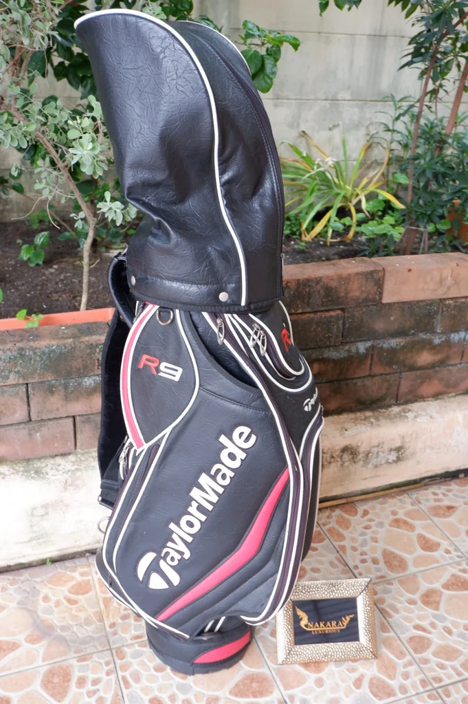 ถุงกอล์ฟ มือสองTAYLORMADE R9 ถุงกอล์ฟ มือสองTAYLORMADE R9
