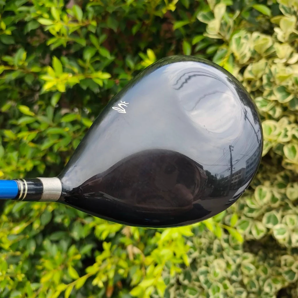 DRIVER KING COBRA 440 SZ องศา 9 ก้าน PROLAUNCH BLUE ก้านดีมากๆๆๆ ตีแรงใส่ได้เลย หัวนี้ขนาดพอดีมาก ถ้าได้ลองตีติดใจ ระยะมาเต็มแบบสุดๆ เสียงสนั่น แบบ เพราะๆ ใสๆครับ ตีง่าย ตีแรงพลาดเป้าก็ยังไปไกลมาก . DRIVER KING COBRA 440 SZ องศา 9 ก้าน PROLAUNCH BLUE ก้านดีมากๆๆๆ ตีแรงใส่ได้เลย หัวนี้ขนาดพอดีมาก ถ้าได้ลองตีติดใจ ระยะมาเต็มแบบสุดๆ เสียงสนั่น แบบ เพราะๆ ใสๆครับ ตีง่าย ตีแรงพลาดเป้าก็ยังไปไกลมาก .