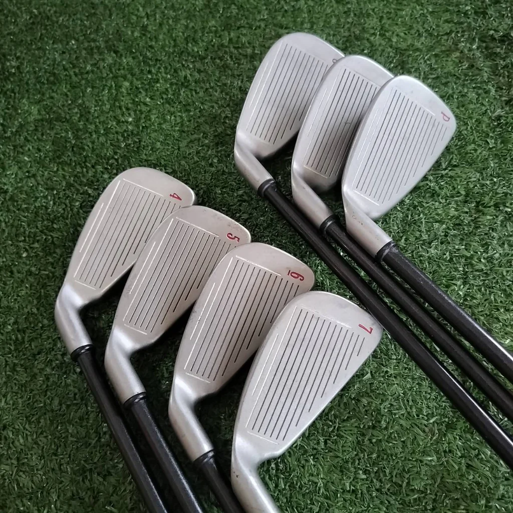 ชุดเหล็ก CALLAWAY BIG BERTHA มีเหล็ก 4 5 6 7 8 9 และ PW ก้าน RCH 96 FLEX R รุ่นสร้างชื่อสุดๆของ Callaway Golf เป็นเหล็กที่ตีง่ายมาก CAVITY ใหญ่ ไม้กอล์ฟพรีเมี่ยมมือสอง ของแท้ By NakaraLuxurious