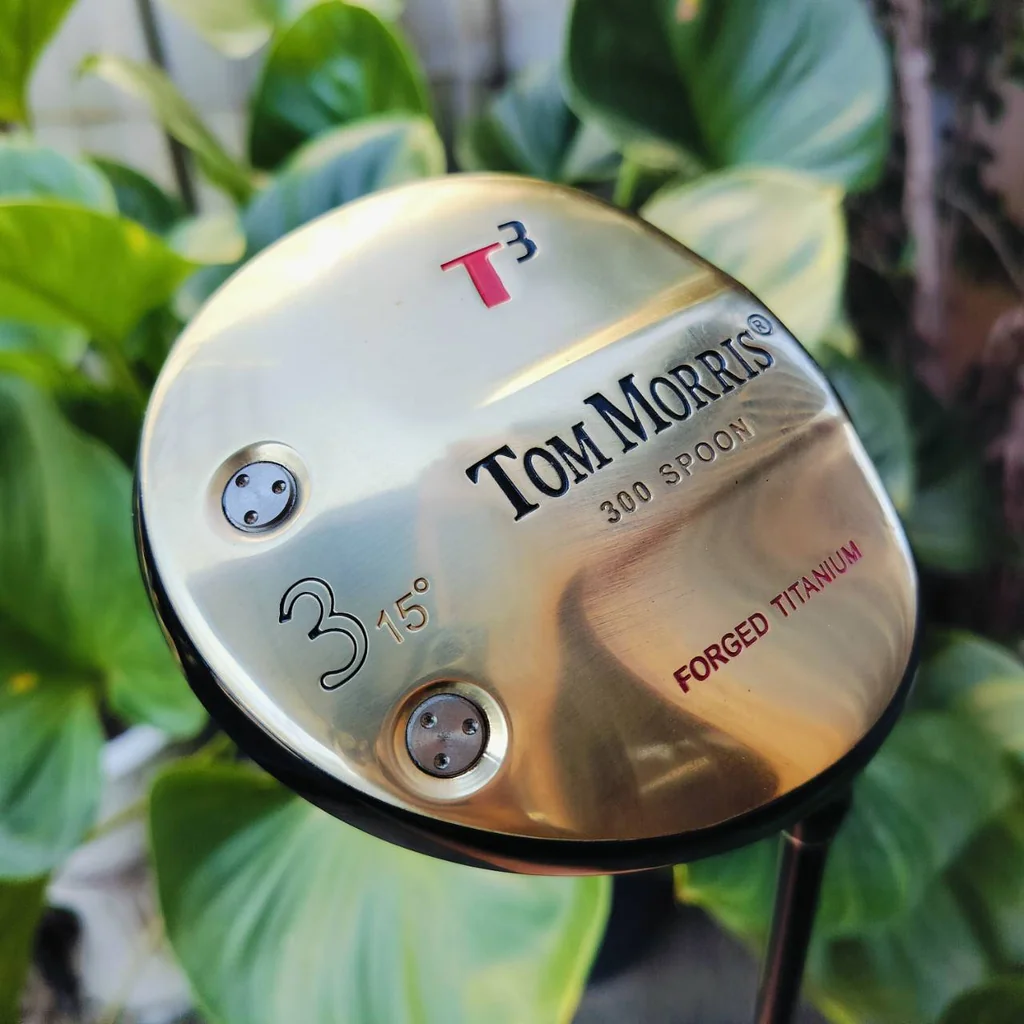 FW3 TOM MORRIS 300 SPOON วัสดุ FORGED TITANIUM สวยจัดๆ สำหรับท่านที่ชอบงานพรีเมี่ยมฝั่งยุโรป สีสวยมาก ไม้กอล์ฟพรีเมี่ยมมือสอง ของแท้ By NakaraLuxurious FW3 TOM MORRIS 300 SPOON วัสดุ FORGED TITANIUM สวยจัดๆ สำหรับท่านที่ชอบงานพรีเมี่ยมฝั่งยุโรป สีสวยมาก ไม้กอล์ฟพรีเมี่ยมมือสอง ของแท้ By NakaraLuxurious