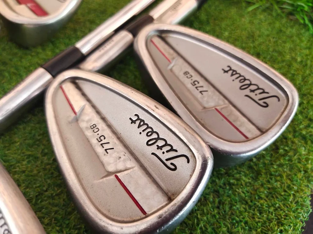 ชุดเหล็ก Titleist 775CB สุดยอดชุดเหล็ก FORGED CAVITY จากแบรนด์ Titleist หายากครับ ชุดเหล็ก Titleist 775CB สุดยอดชุดเหล็ก FORGED CAVITY จากแบรนด์ Titleist หายากครับ