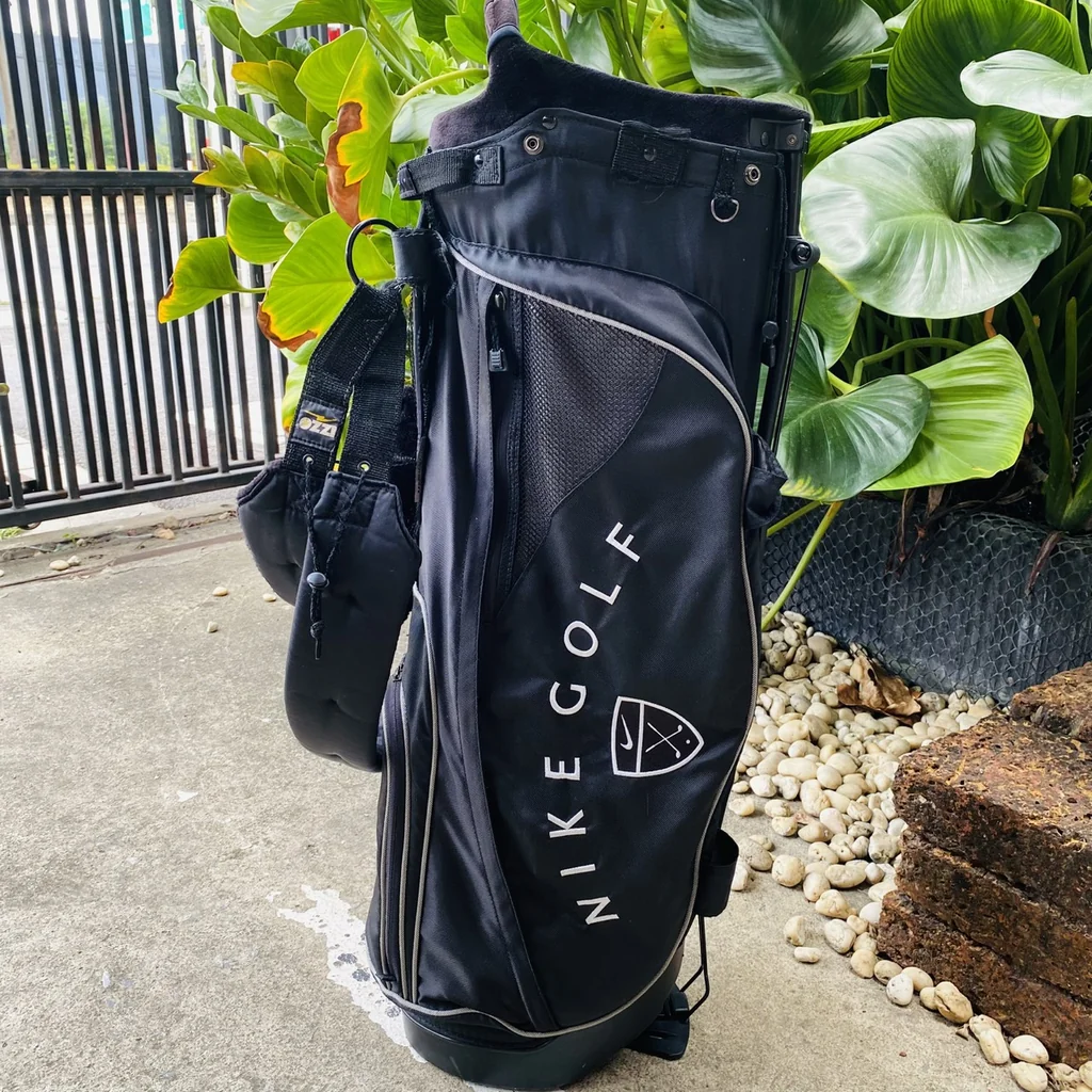 ✨ STAND BAG NIKE GOLF (ขาตั้ง) ✨ Nike รุ่นยอดนิยม ลุคเข้มขรึม ดุดัน สไตล์สปอร์ต 🔥 ✨ STAND BAG NIKE GOLF (ขาตั้ง) ✨ Nike รุ่นยอดนิยม ลุคเข้มขรึม ดุดัน สไตล์สปอร์ต 🔥