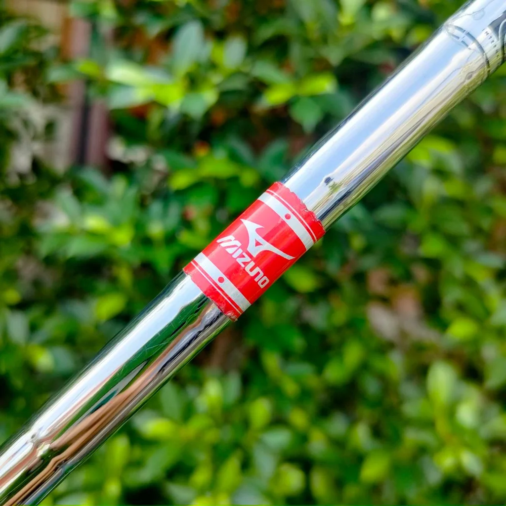 PUTTER MIZUNO MID SIZE B1 ความยาว 34 นิ้ว ก้าน MIZUNO ** กริฟเสีย** นอกนั้นสวยมาก PUTTER MIZUNO MID SIZE B1 ความยาว 34 นิ้ว ก้าน MIZUNO ** กริฟเสีย** นอกนั้นสวยมาก