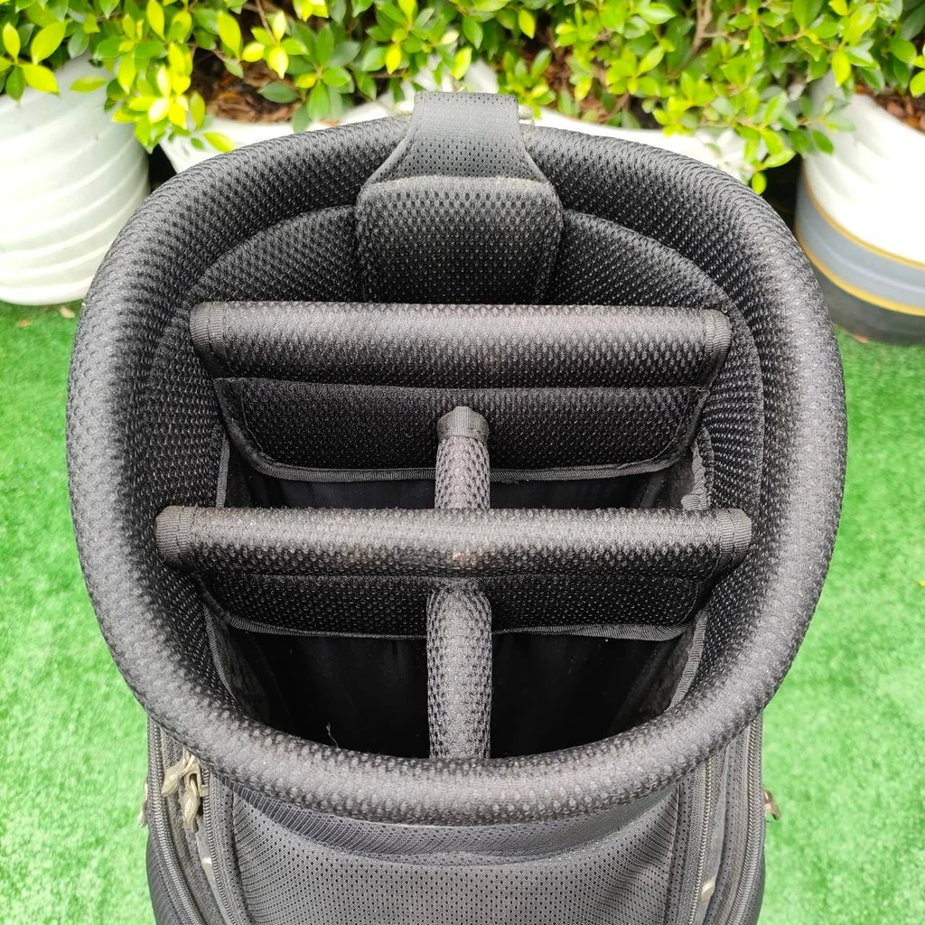 ถุงกอล์ฟ SRIXON มือสอง ของแท้ สภาพสวยเดิมๆเลยครับ ถุงกอล์ฟ SRIXON มือสอง ของแท้ สภาพสวยเดิมๆเลยครับ