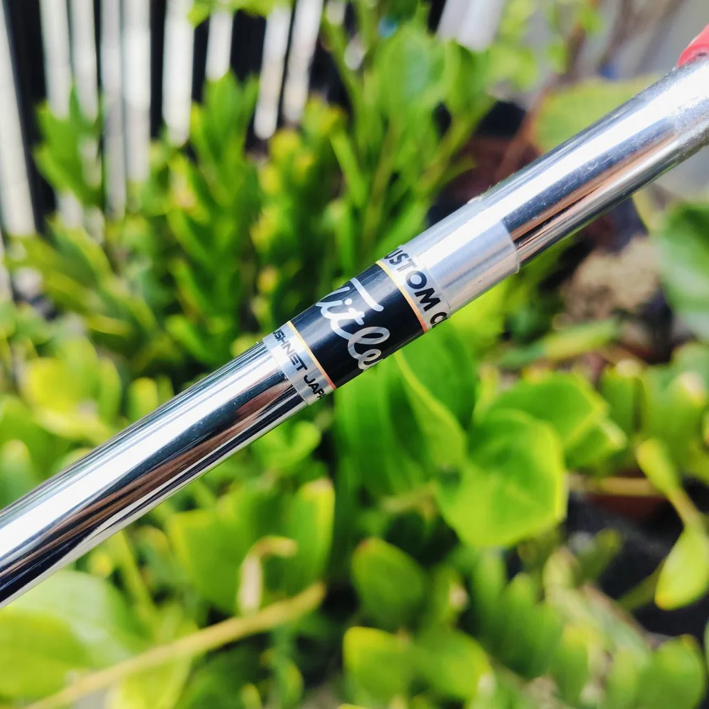 PUTTER TITLELIST SCOTTY CAMERON FUTURA PHANTOM MALLET2 ความยาว 34 นิ้ว ทรงมอลเล็ตชดเชยความผิดพลาดสูง พัตต์ตรงมาก หน้า MILLED สวยมาก เกาะไลน์มาก COVER แท้เดิม ไม้กอล์ฟพรีเมี่ยมมือสอง ของแท้ By NakaraLuxurious PUTTER TITLELIST SCOTTY CAMERON FUTURA PHANTOM MALLET2 ความยาว 34 นิ้ว ทรงมอลเล็ตชดเชยความผิดพลาดสูง พัตต์ตรงมาก หน้า MILLED สวยมาก เกาะไลน์มาก COVER แท้เดิม ไม้กอล์ฟพรีเมี่ยมมือสอง ของแท้ By NakaraLuxurious