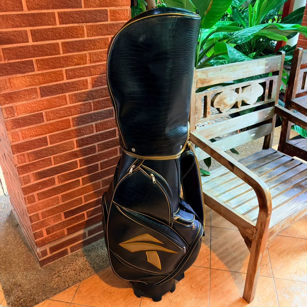Golf Bag Kasco Luxurious สัมผัสความหรูหราขั้นสุดระดับลักชัวรี่ในสนาม Golf Bag Kasco Luxurious สัมผัสความหรูหราขั้นสุดระดับลักชัวรี่ในสนาม