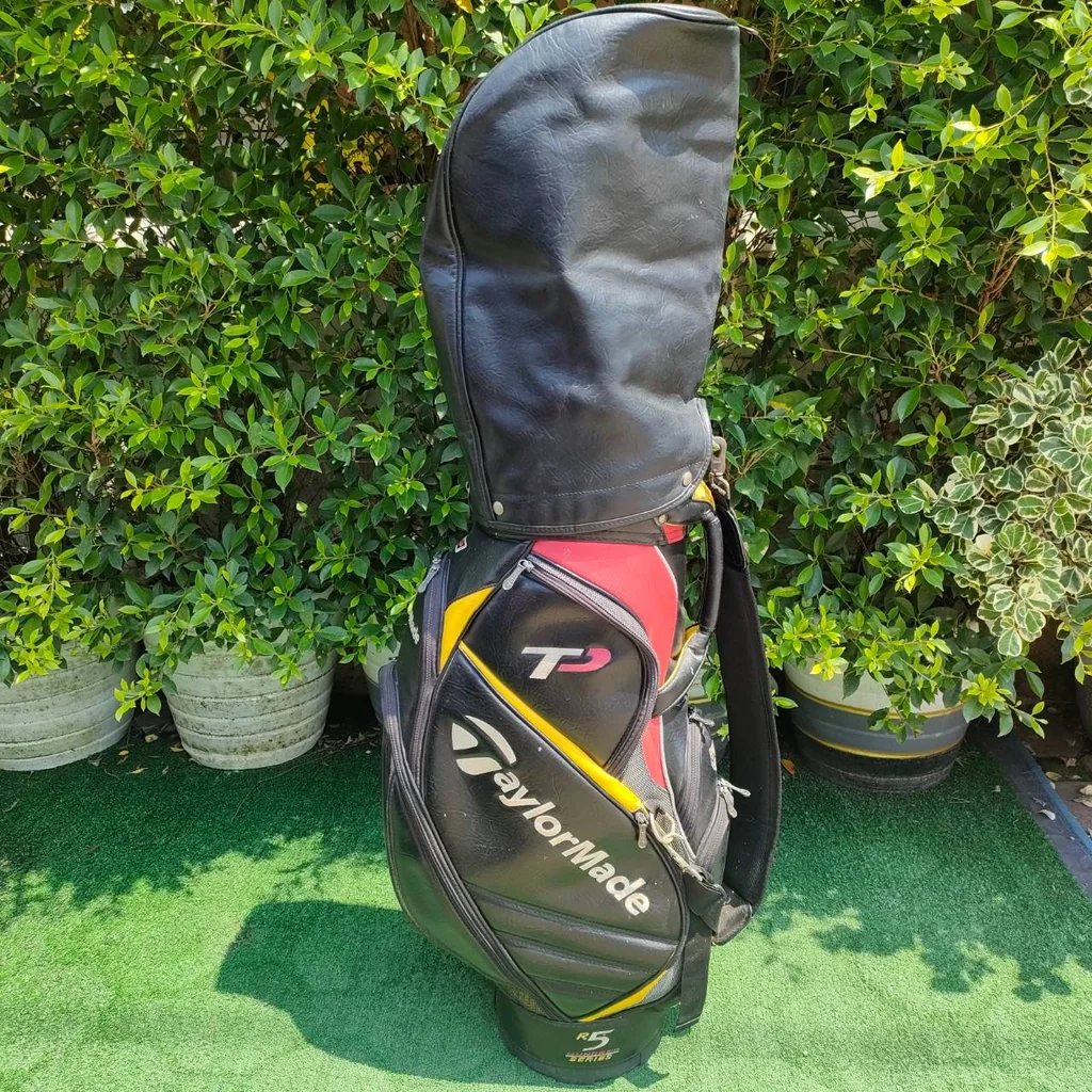ถุงกอล์ฟ TAYLORMADE R5 HUNDRED SERIES มือสอง ถุงกอล์ฟ TAYLORMADE R5 HUNDRED SERIES มือสอง
