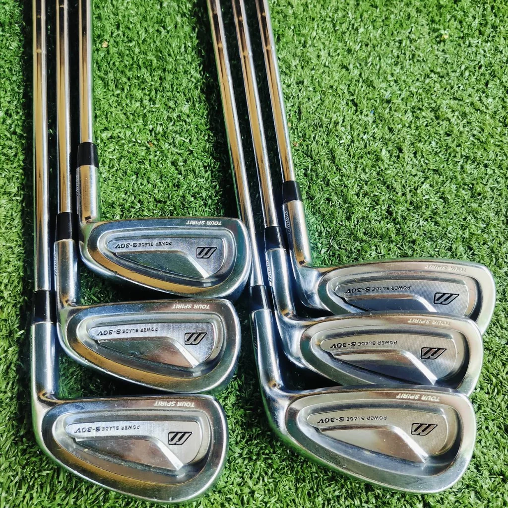 ชุดเหล็ก MIZUNO POWER BLADE S-30V มีเหล็ก 5 6 7 8 9 PW ก้าน NSPRO 950 FLEX S ก้านเหล็กเบา พรีเมี่ยม เร่งสปีดได้ดี ขนาดใบกำลังดี ไม่ใหญ่ แต่มี CAVITY ช่วยให้ตีง่าย ไม้กอล์ฟพรีเมี่ยมมือสอง ของแท้ By NakaraLuxurious