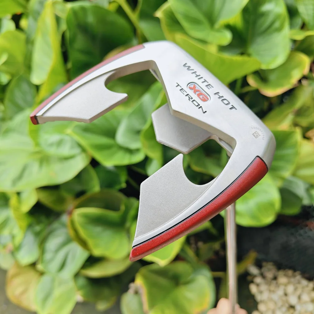 Putter Odyssey White Hot XG Teron พัตเตอร์หัว Mallet ดีไซน์ “Teron” ที่ขึ้นชื่อเรื่องการเล็งง่าย Putter Odyssey White Hot XG Teron พัตเตอร์หัว Mallet ดีไซน์ “Teron” ที่ขึ้นชื่อเรื่องการเล็งง่าย