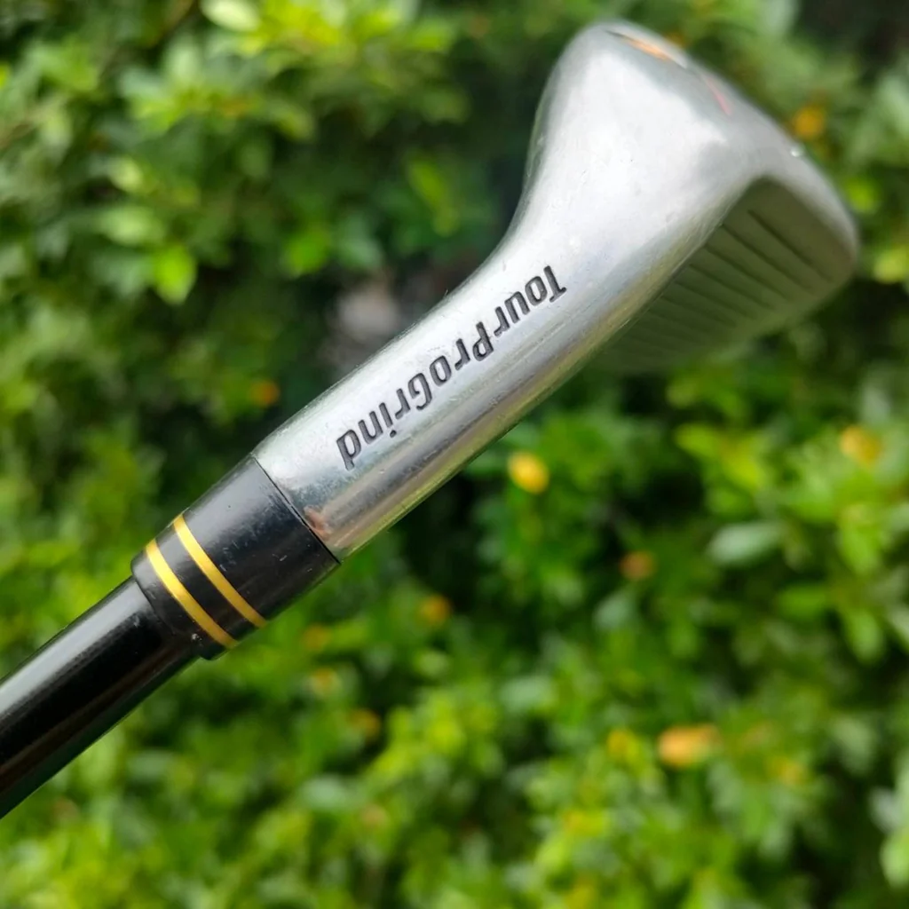ชุดเหล็ก SPALDING POWER SHOT IRON มีเหล็ก 5- PW เป็นชุดกึ่งไฮบริด ตีง่าย - ไกล!!! ก้าน SPALDING TOURPRO GRIND FLEX R เป็นชุดที่ตีง่ายมากๆๆๆ มีหมุดถ่วงด้วยในเหล็กยาว ไม้กอล์ฟมือสอง ของแท้ BY NakaraLuxurious ชุดเหล็ก SPALDING POWER SHOT IRON มีเหล็ก 5- PW เป็นชุดกึ่งไฮบริด ตีง่าย - ไกล!!! ก้าน SPALDING TOURPRO GRIND FLEX R เป็นชุดที่ตีง่ายมากๆๆๆ มีหมุดถ่วงด้วยในเหล็กยาว ไม้กอล์ฟมือสอง ของแท้ BY NakaraLuxurious