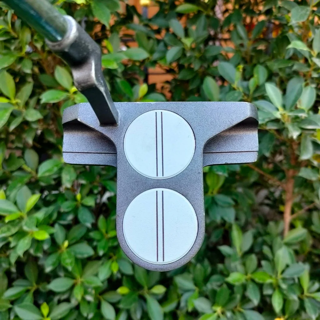 PUTTER P-541 2B *** ความยาว 39 นิ้ว *** พัตเตอร์แบบยาวพิเศษ พัตต์แบบจิ้มพุงได้ครับ เล็งง่าย ทรงเบลดสองบอล และมีเส้นให้เล็งอีกด้วย พัตต์ง่าย และตรงมากๆๆๆ PUTTER P-541 2B *** ความยาว 39 นิ้ว *** พัตเตอร์แบบยาวพิเศษ พัตต์แบบจิ้มพุงได้ครับ เล็งง่าย ทรงเบลดสองบอล และมีเส้นให้เล็งอีกด้วย พัตต์ง่าย และตรงมากๆๆๆ