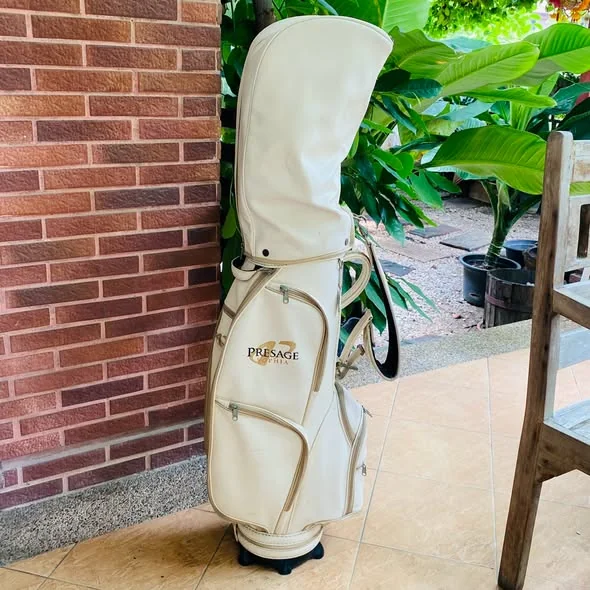 Caddy Bag Mizuno Presage Sophia สีครีมไวท์ ขนาด 8.5 - 9 นิ้ว เสน่ห์แห่งความเรียบหรูเหนือกาลเวลา