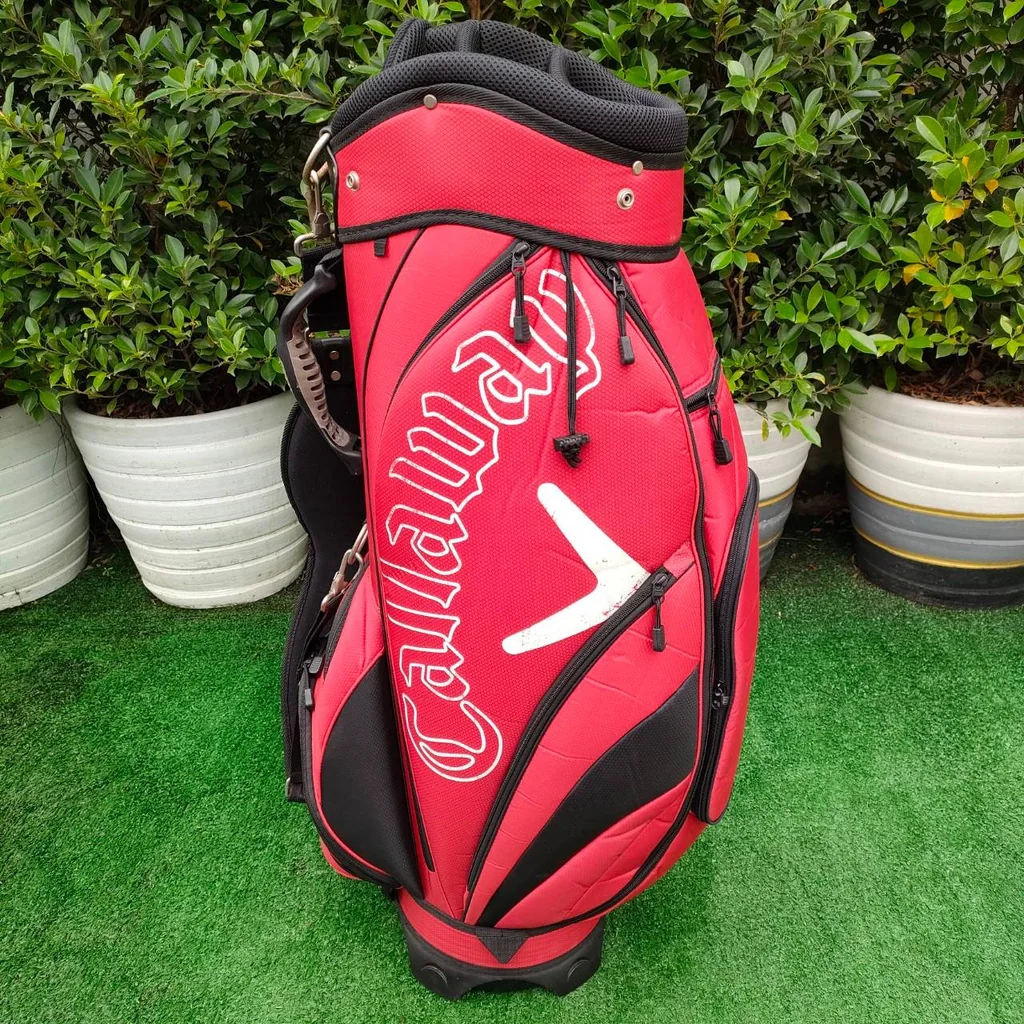 ถุงกอล์ฟ CALLAWAY มือสอง ของแท้ สภาพสวยๆเลยครับผม ถุงกอล์ฟ CALLAWAY มือสอง ของแท้ สภาพสวยๆเลยครับผม