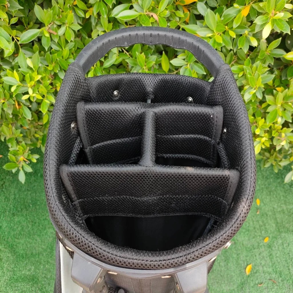ถุงกอล์ฟ TAYLORMADE ขาตั้งมือสอง สภาพสวย ถุงของแท้ กันน้ำ เบามาก มาพร้อมสายสะพายอย่างดี ไม้กอล์ฟมือสอง ของแท้ BY NakaraLuxurious ถุงกอล์ฟ TAYLORMADE ขาตั้งมือสอง สภาพสวย ถุงของแท้ กันน้ำ เบามาก มาพร้อมสายสะพายอย่างดี ไม้กอล์ฟมือสอง ของแท้ BY NakaraLuxurious