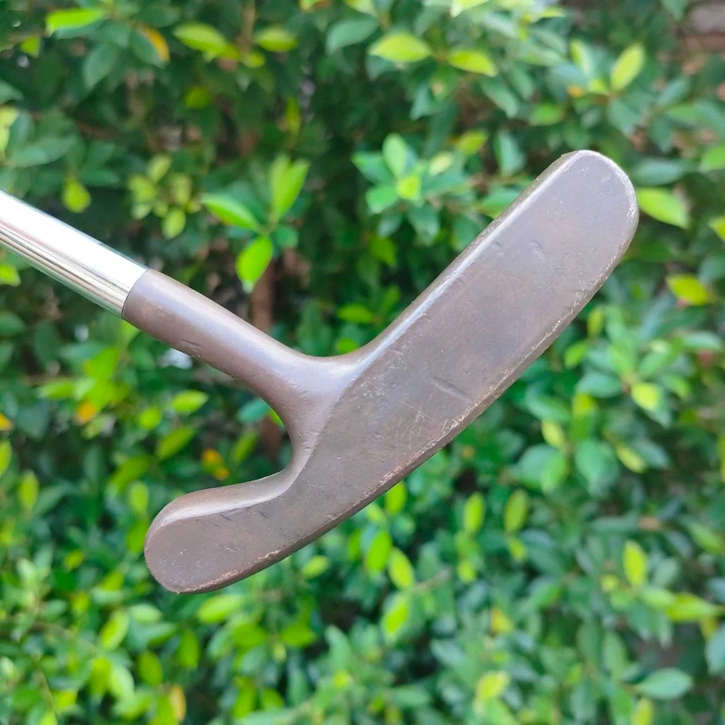 Vintage PING Acushnet Bulls Eye Original ความยาว 33 นิ้ว เป็นต้นกำเนิดพัตเตอร์ PING !! ไม้กอล์ฟมือสอง ของแท้ BY NakaraLuxurious Vintage PING Acushnet Bulls Eye Original ความยาว 33 นิ้ว เป็นต้นกำเนิดพัตเตอร์ PING !! ไม้กอล์ฟมือสอง ของแท้ BY NakaraLuxurious