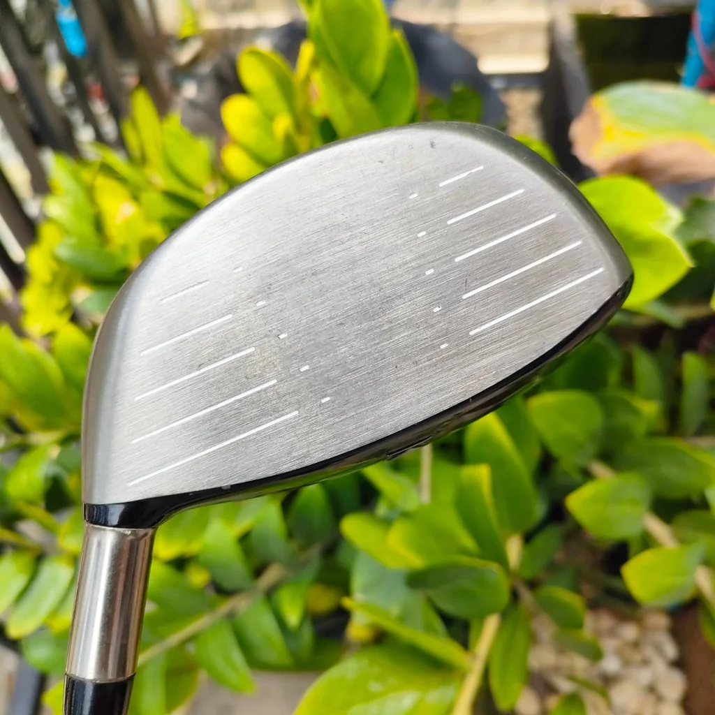 DRIVER TITLEIST 907 D2 องศา 10.5 ก้าน FUJIKURA ROMBAX FLEX S หัวใหญ่ตีง่าย ตีไกล มันส์ๆ หน้ากว้าง ชดเชยความผิดพลาดได้สูงสุด ไม้กอล์ฟพรีเมี่ยมมือสอง ของแท้ By NakaraLuxurious DRIVER TITLEIST 907 D2 องศา 10.5 ก้าน FUJIKURA ROMBAX FLEX S หัวใหญ่ตีง่าย ตีไกล มันส์ๆ หน้ากว้าง ชดเชยความผิดพลาดได้สูงสุด ไม้กอล์ฟพรีเมี่ยมมือสอง ของแท้ By NakaraLuxurious