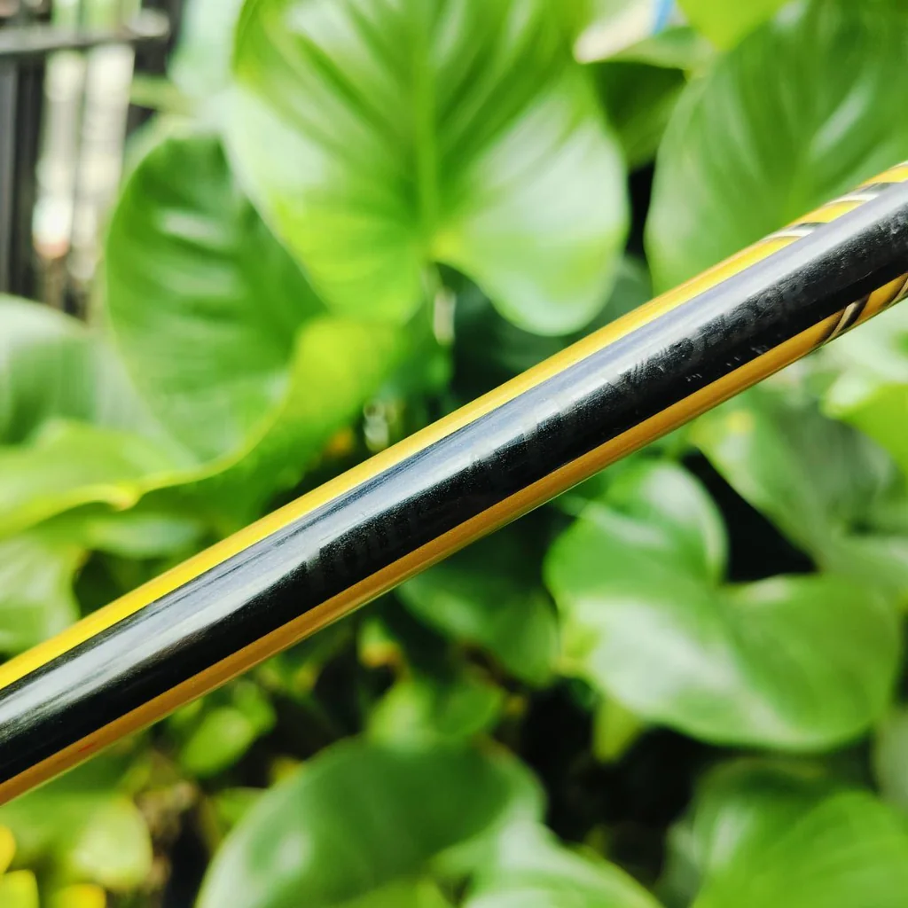 Driver SWORD SNIPER G ก้าน TOUR AD FLEX SR เป็นไม้สุดยอดหน้าเด้งพรีเมี่ยม ต้นตำหรับ ตีไกลมาก และรุ่นนี้ เป็นรุ่น G มีออฟเซ็ตเล็กน้อย ช่วยแก้ปัญหาสำหรับคนที่ตีเฟด ออกขวาให้กลับมาตีตรงได้ ไม้กอล์ฟพรีเมี่ยมมือสอง ของแท้ By NakaraLuxurious Driver SWORD SNIPER G ก้าน TOUR AD FLEX SR เป็นไม้สุดยอดหน้าเด้งพรีเมี่ยม ต้นตำหรับ ตีไกลมาก และรุ่นนี้ เป็นรุ่น G มีออฟเซ็ตเล็กน้อย ช่วยแก้ปัญหาสำหรับคนที่ตีเฟด ออกขวาให้กลับมาตีตรงได้ ไม้กอล์ฟพรีเมี่ยมมือสอง ของแท้ By NakaraLuxurious