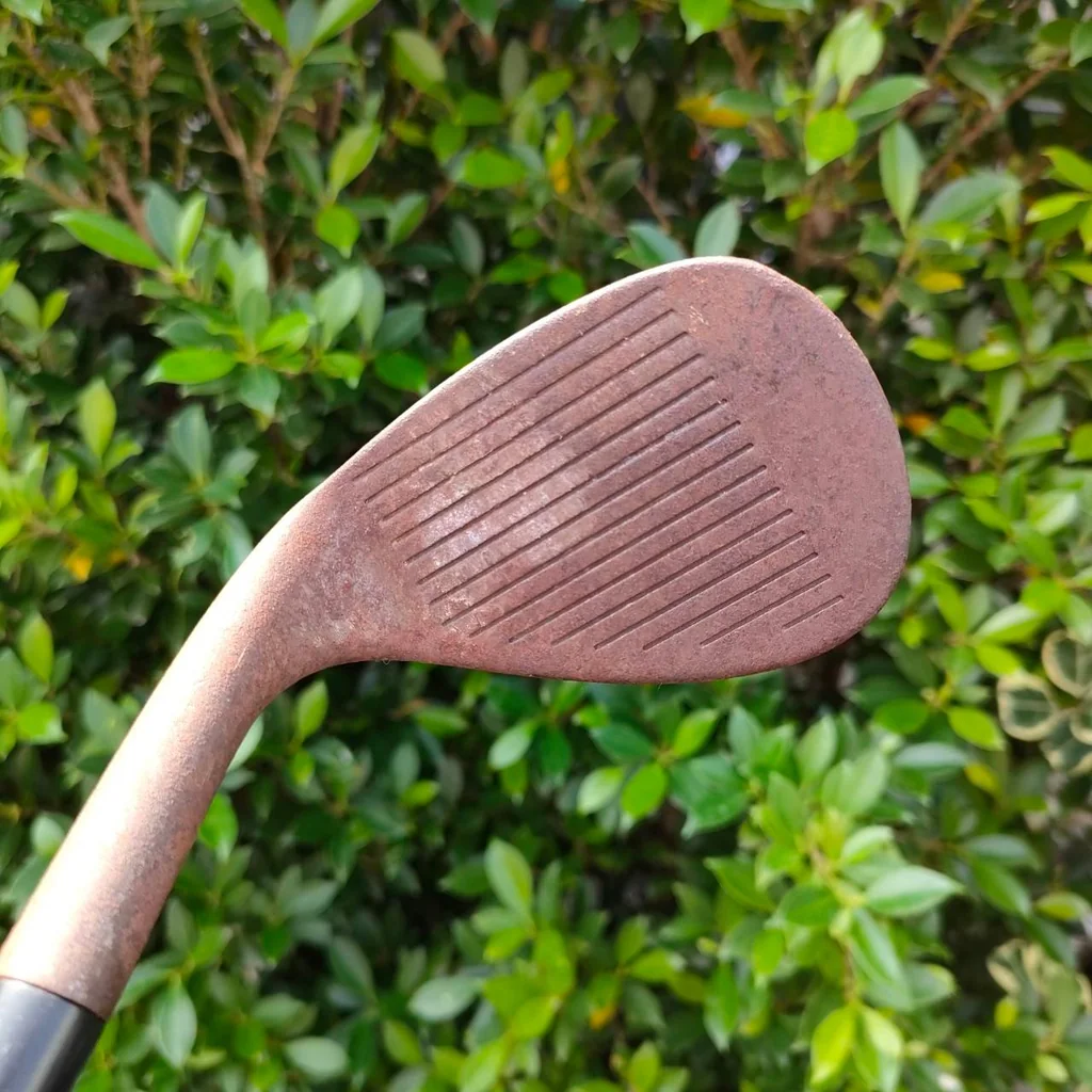 WEDGE CLEVELAND 900 องศา 60 FLEX WEDGE รุ่นสนิม เนื้อเหล็พรีเมี่ยมแท้ ไม่เคลือบ ทำให้ได้ความรู้สึก ที่พิเศษ นุ่ม สปินจัด ตกหยุด WEDGE CLEVELAND 900 องศา 60 FLEX WEDGE รุ่นสนิม เนื้อเหล็พรีเมี่ยมแท้ ไม่เคลือบ ทำให้ได้ความรู้สึก ที่พิเศษ นุ่ม สปินจัด ตกหยุด