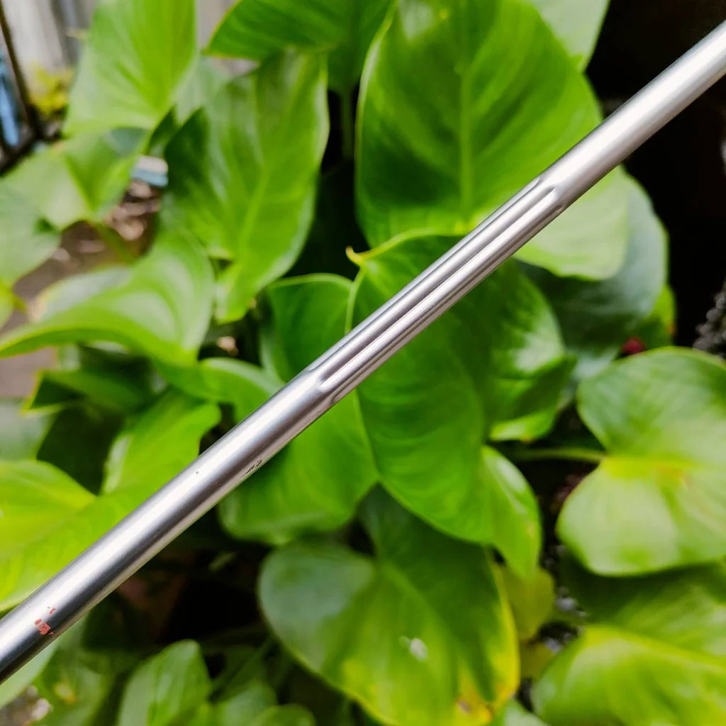 PUTTER MS-2 ORIGINAL MODEL ความยาว 34 นิ้ว งามคาฟสุดเปลือย ให้ฟีลลิ่งที่ดีมาก หน้า MILLED สวยมาก นุ่มนวล และเกาะไลน์มาก ไม้กอล์ฟพรีเมี่ยมมือสอง ของแท้ By NakaraLuxurious PUTTER MS-2 ORIGINAL MODEL ความยาว 34 นิ้ว งามคาฟสุดเปลือย ให้ฟีลลิ่งที่ดีมาก หน้า MILLED สวยมาก นุ่มนวล และเกาะไลน์มาก ไม้กอล์ฟพรีเมี่ยมมือสอง ของแท้ By NakaraLuxurious