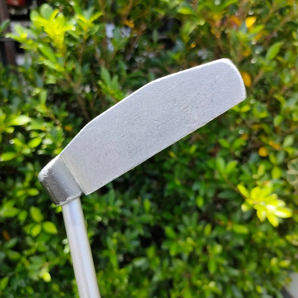 PUTTER WOSS 33 DESIGN MO-01 PAT ก้าน WOSS ความยาว 35 นิ้ว ถ่วงบาลานซ์ ทั้ง 2 ข้าง น้ำหนักดีมาก พัตต์ตรง และกะน้ำฟนักได้ง่ายมาก PUTTER WOSS 33 DESIGN MO-01 PAT ก้าน WOSS ความยาว 35 นิ้ว ถ่วงบาลานซ์ ทั้ง 2 ข้าง น้ำหนักดีมาก พัตต์ตรง และกะน้ำฟนักได้ง่ายมาก