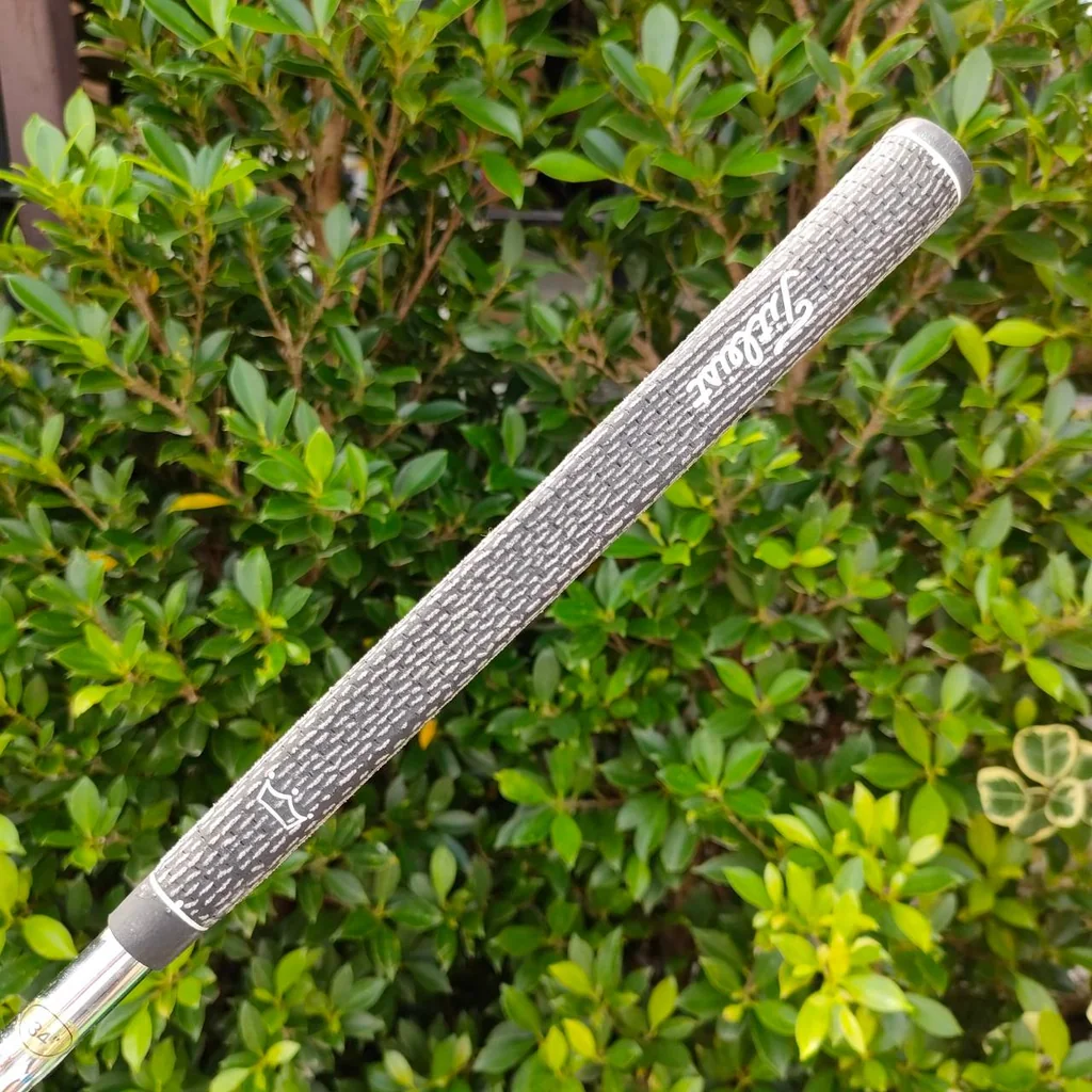 * ไม้กอล์ฟมือซ้าย * PUTTER ST.ANDREWS THREE-BALL เล็งง่ายมากๆ ความยาว 34 นิ้ว พัตต์ดีและ HIGH M.O.I. ชดเชยสูง ทำให้พัตต์ตรงมากๆครับ