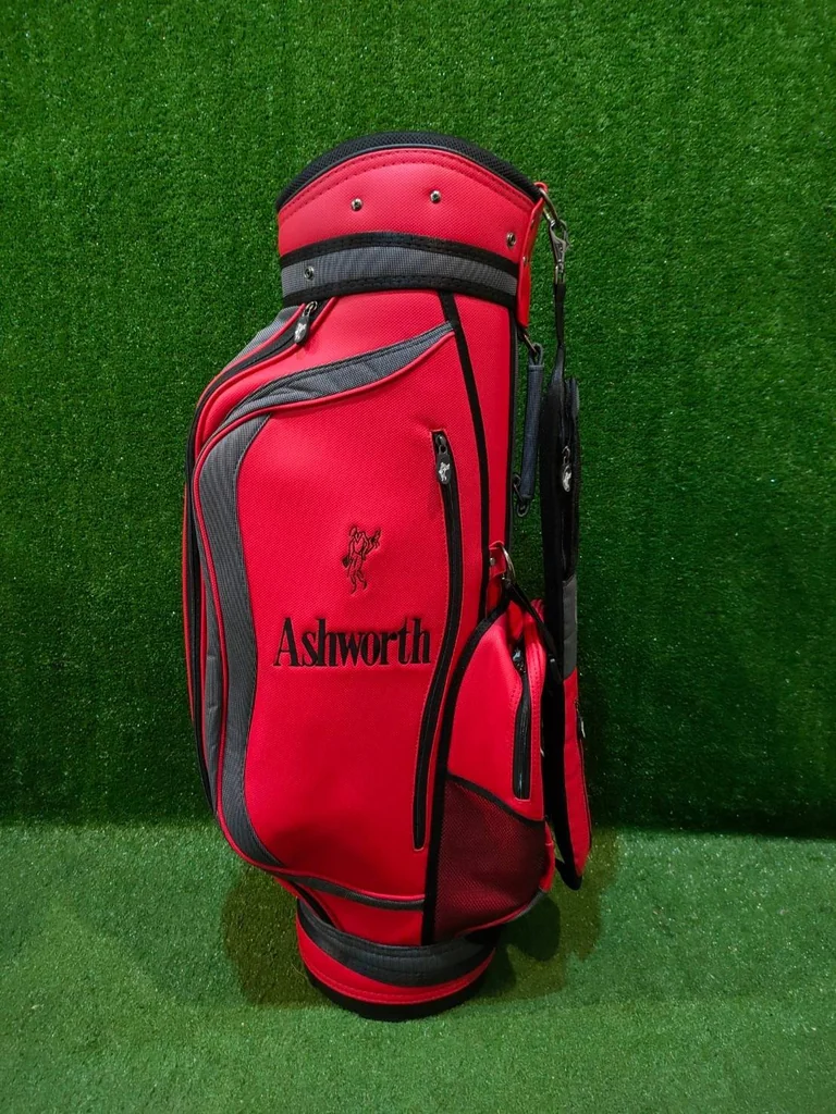 ถุงกอล์ฟ ASHWORTH สภาพสวยนางฟ้า