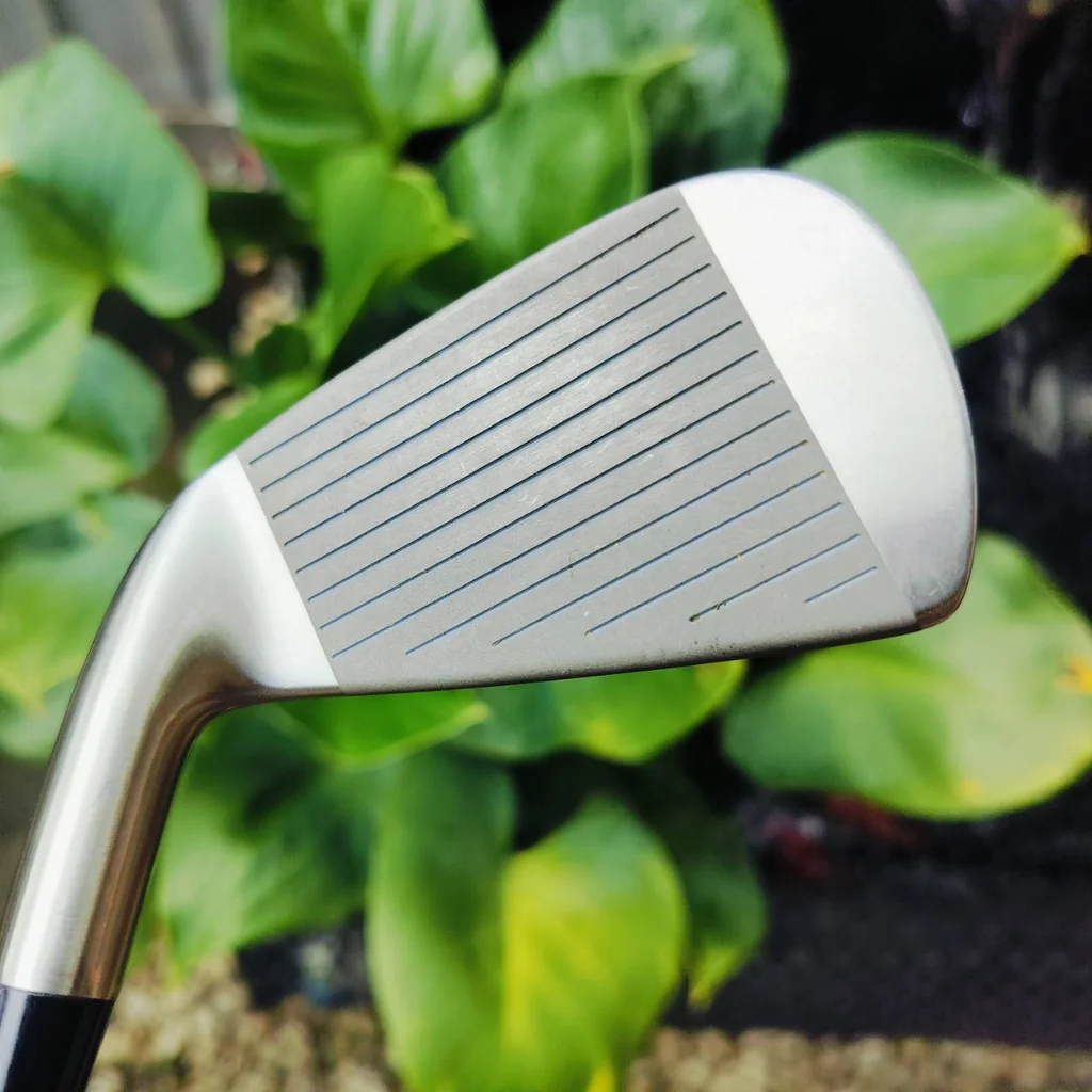ชุดเหล็กตีไกลมากรุ่นดังที่สุด MARUMAN M1 MILLED BACK องศาปิดกว่าปกติ แต่ด้วยการวาง จุด CG ที่สมบูรณ์แบบ ทำให้ตีง่ายมาก ไม้กอล์ฟพรีเมี่ยมมือสอง ของแท้ By NakaraLuxurious ชุดเหล็กตีไกลมากรุ่นดังที่สุด MARUMAN M1 MILLED BACK องศาปิดกว่าปกติ แต่ด้วยการวาง จุด CG ที่สมบูรณ์แบบ ทำให้ตีง่ายมาก ไม้กอล์ฟพรีเมี่ยมมือสอง ของแท้ By NakaraLuxurious