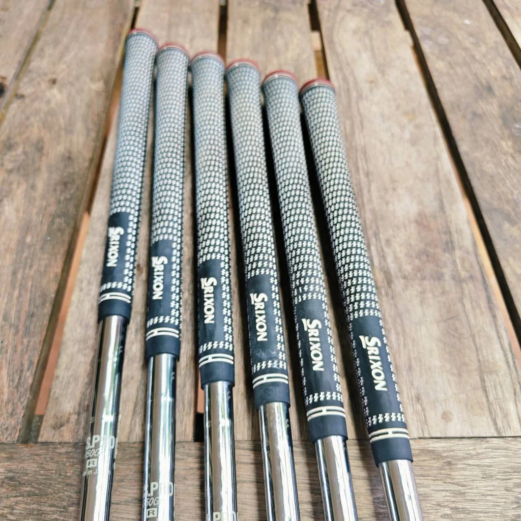 ไม้กอล์ฟมือซ้าย ** Iron Set Srixon I-601 แม่นยำ ทรงพลัง ชดเชยความผิดพลาดสูงสุดในรูปทรงระดับทัวร์! ไม้กอล์ฟมือซ้าย ** Iron Set Srixon I-601 แม่นยำ ทรงพลัง ชดเชยความผิดพลาดสูงสุดในรูปทรงระดับทัวร์!