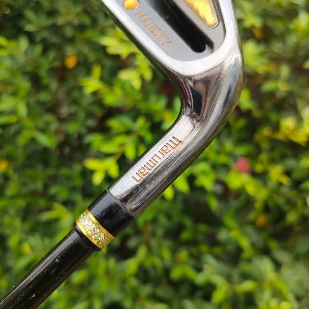 เหล็ก3 MARUMAN MAJESTY ก้าน TOUR AD FLEX R เหล็กยาวสุดพรีเมี่ยมสุดๆจากญี่ปุ่น ปลอกคอเพชร ตีไกลกว่าปกติ 2 เบอร์ ก้านแพงมาก และ ตีง่ายกว่าไฮบริดอีกครับ เหล็ก3 MARUMAN MAJESTY ก้าน TOUR AD FLEX R เหล็กยาวสุดพรีเมี่ยมสุดๆจากญี่ปุ่น ปลอกคอเพชร ตีไกลกว่าปกติ 2 เบอร์ ก้านแพงมาก และ ตีง่ายกว่าไฮบริดอีกครับ