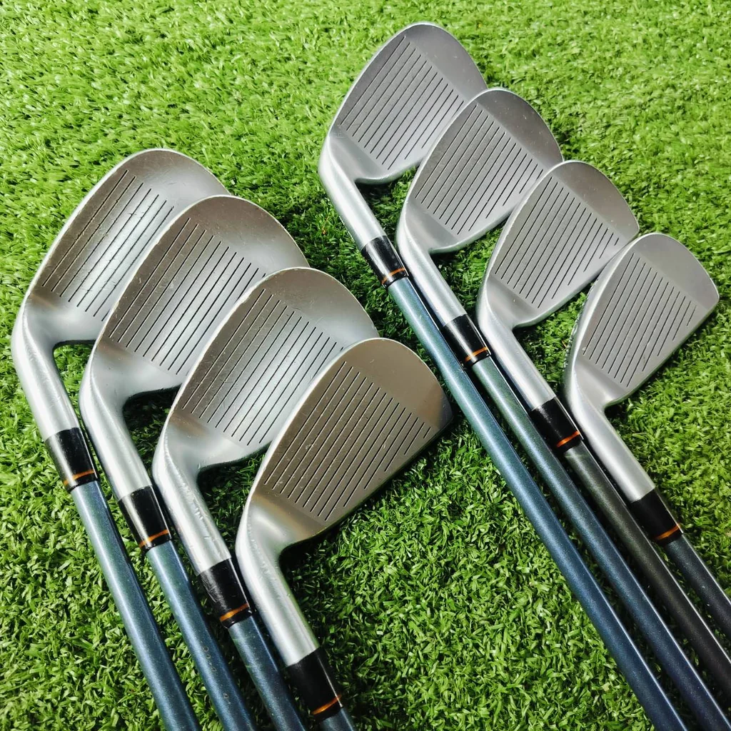 ชุดเหล็ก HONMA Twin Marks Feather & Feather ในตำนาน มีสองเหรียญที่เป็นเอกลักษณ์ เป็นซีรี่พรีเมี่ยมของ HONMA ก้าน DORIC TITANIUM *1 ดาว* ไม้กอล์ฟพรีเมี่ยมญี่ปุ่นมือสอง ของแท้ By NakaraLuxurious ชุดเหล็ก HONMA Twin Marks Feather & Feather ในตำนาน มีสองเหรียญที่เป็นเอกลักษณ์ เป็นซีรี่พรีเมี่ยมของ HONMA ก้าน DORIC TITANIUM *1 ดาว* ไม้กอล์ฟพรีเมี่ยมญี่ปุ่นมือสอง ของแท้ By NakaraLuxurious