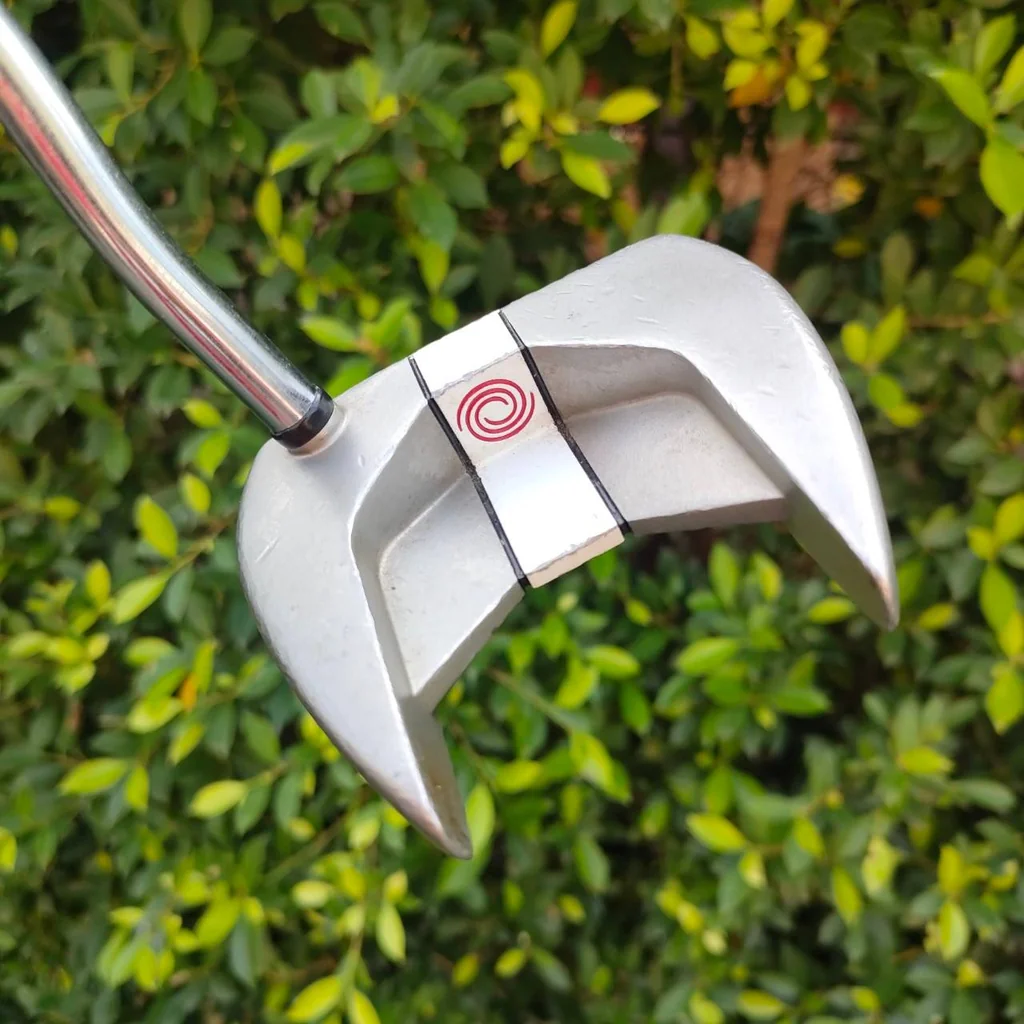 PUTTER ODYSSEY WHITE HOT XG HAWK ความยาว 35 นิ้ว ใส่กริพ GOLF PRIDE กริพสวยมาก ใช้ดีมาก และแพงมาก รุ่นนี้เป็นสุดยอดของสุดยอด ไม้กอล์ฟมือสอง ของแท้ BY NakaraLuxurious PUTTER ODYSSEY WHITE HOT XG HAWK ความยาว 35 นิ้ว ใส่กริพ GOLF PRIDE กริพสวยมาก ใช้ดีมาก และแพงมาก รุ่นนี้เป็นสุดยอดของสุดยอด ไม้กอล์ฟมือสอง ของแท้ BY NakaraLuxurious