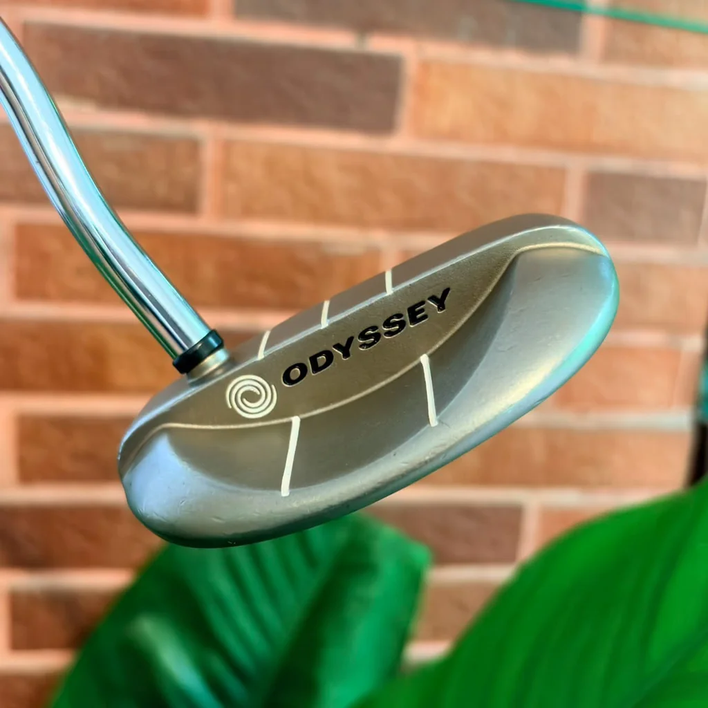 PUTTER: Odyssey White Hot Tour Rossie Rossie ทรงมัลเล็ตในตำนาน เวอร์ชัน White Hot Tour PUTTER: Odyssey White Hot Tour Rossie Rossie ทรงมัลเล็ตในตำนาน เวอร์ชัน White Hot Tour