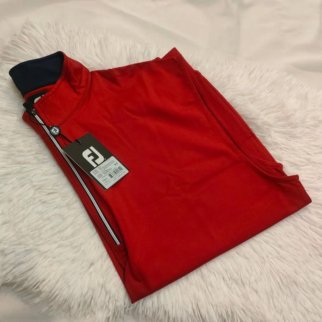 FOOTJOY เสื้อเเขนกุดสำหรับนักกอล์ฟ มี 2 ขนาด ขนาดไชส์ XL / ขนาดไชส์ L สีเเดง ผลิตและออกแบบมาสำหรับนักกีฬากอล์ฟโดยเฉพาะ มือหนึ่ง เก็บจากห้าง ราคาจัดให้ข๊อคแน่นอน!!! FOOTJOY เสื้อเเขนกุดสำหรับนักกอล์ฟ มี 2 ขนาด ขนาดไชส์ XL / ขนาดไชส์ L สีเเดง ผลิตและออกแบบมาสำหรับนักกีฬากอล์ฟโดยเฉพาะ มือหนึ่ง เก็บจากห้าง ราคาจัดให้ข๊อคแน่นอน!!!