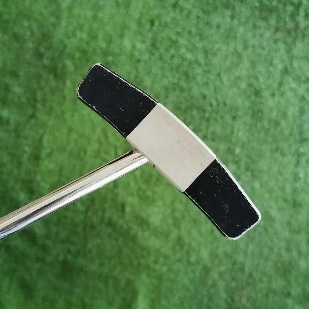 PUTTER VOODOO Never Compromise ความยาว 34 นิ้ว สภาพสวยๆเลยค่ะ รุ่นนี้นิยมมากๆดังสุดๆ ไม้กอล์ฟพรีเมี่ยมมือสอง ของแท้ By NakaraLuxurious PUTTER VOODOO Never Compromise ความยาว 34 นิ้ว สภาพสวยๆเลยค่ะ รุ่นนี้นิยมมากๆดังสุดๆ ไม้กอล์ฟพรีเมี่ยมมือสอง ของแท้ By NakaraLuxurious