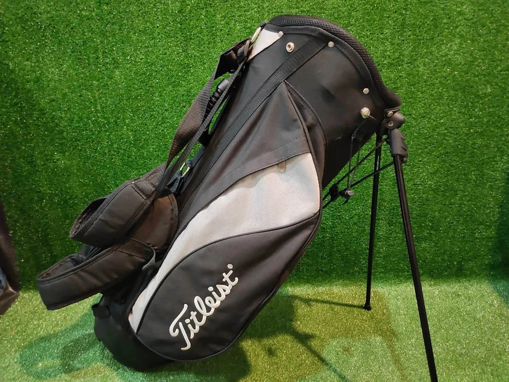 ถุงกอล์ฟ Titleist ถุงกอล์ฟ Titleist