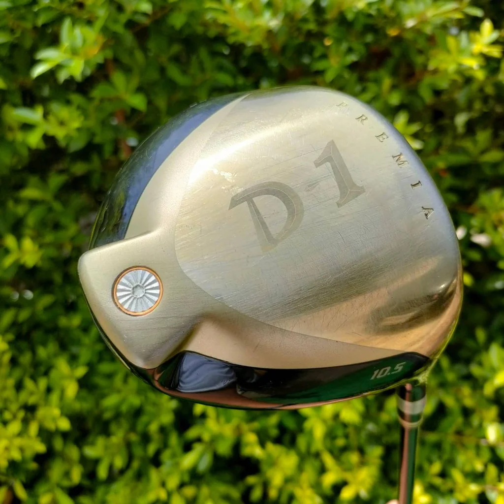 DRIVER RYOMA D-1 องศา 10.5 ก้าน TOUR AD MX-D FLEX R หัวพรีเมี่ยม รุ่นสีทอง หน้าเด้ง ของ RYOMA พรีเมี่ยมญี่ปุ่นรุ่นดั้งเดิม ไม้กอล์ฟมือสอง ของแท้ BY NakaraLuxurious DRIVER RYOMA D-1 องศา 10.5 ก้าน TOUR AD MX-D FLEX R หัวพรีเมี่ยม รุ่นสีทอง หน้าเด้ง ของ RYOMA พรีเมี่ยมญี่ปุ่นรุ่นดั้งเดิม ไม้กอล์ฟมือสอง ของแท้ BY NakaraLuxurious