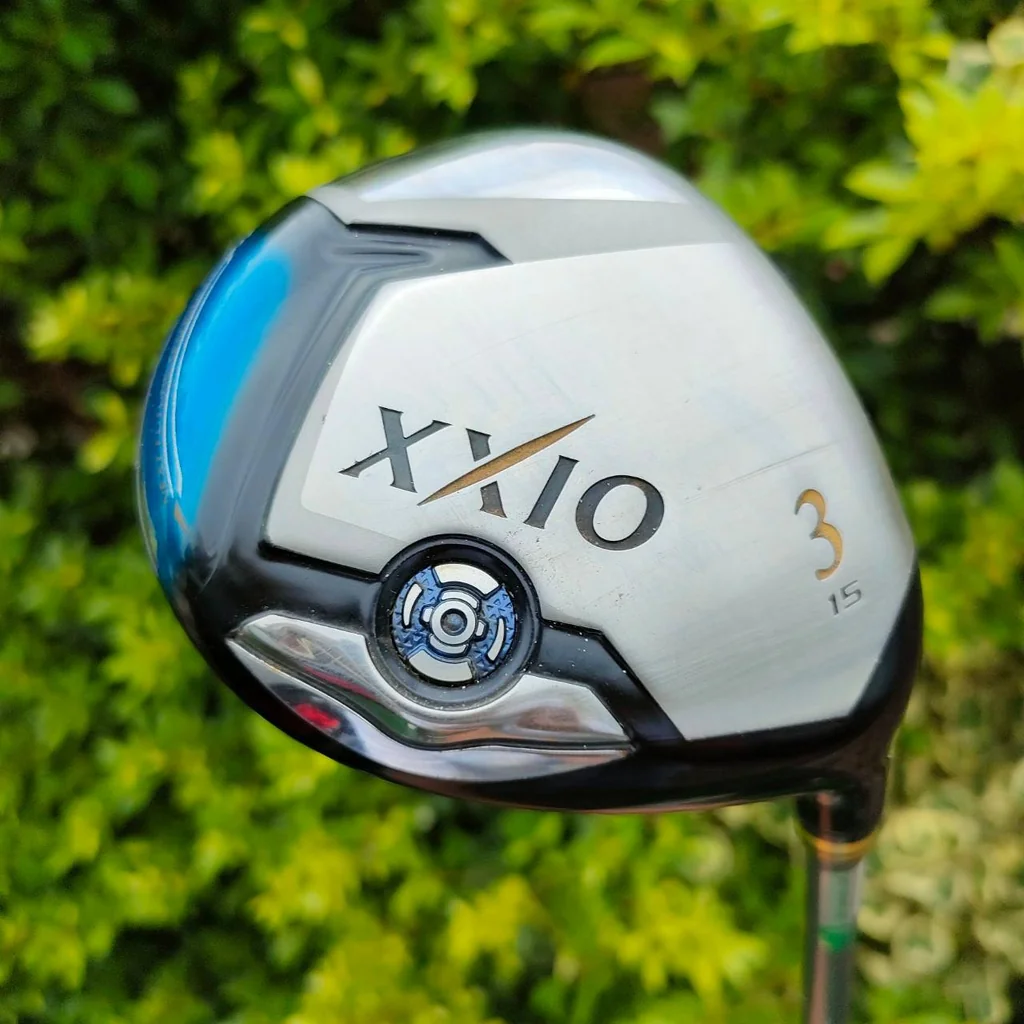 FW3 XXIO องศา 15 ก้าน MP700 FLEX R เป็น Fairway ที่ตีแล้วสบายใจ ตีโดนง่าย มั่นใจกล้าตี และเวลาโดน ให้ความรู้สึกพิเศษ เสียงเพราะมาก!!! ไม้กอล์ฟมือสอง ของแท้ BY NakaraLuxurious FW3 XXIO องศา 15 ก้าน MP700 FLEX R เป็น Fairway ที่ตีแล้วสบายใจ ตีโดนง่าย มั่นใจกล้าตี และเวลาโดน ให้ความรู้สึกพิเศษ เสียงเพราะมาก!!! ไม้กอล์ฟมือสอง ของแท้ BY NakaraLuxurious
