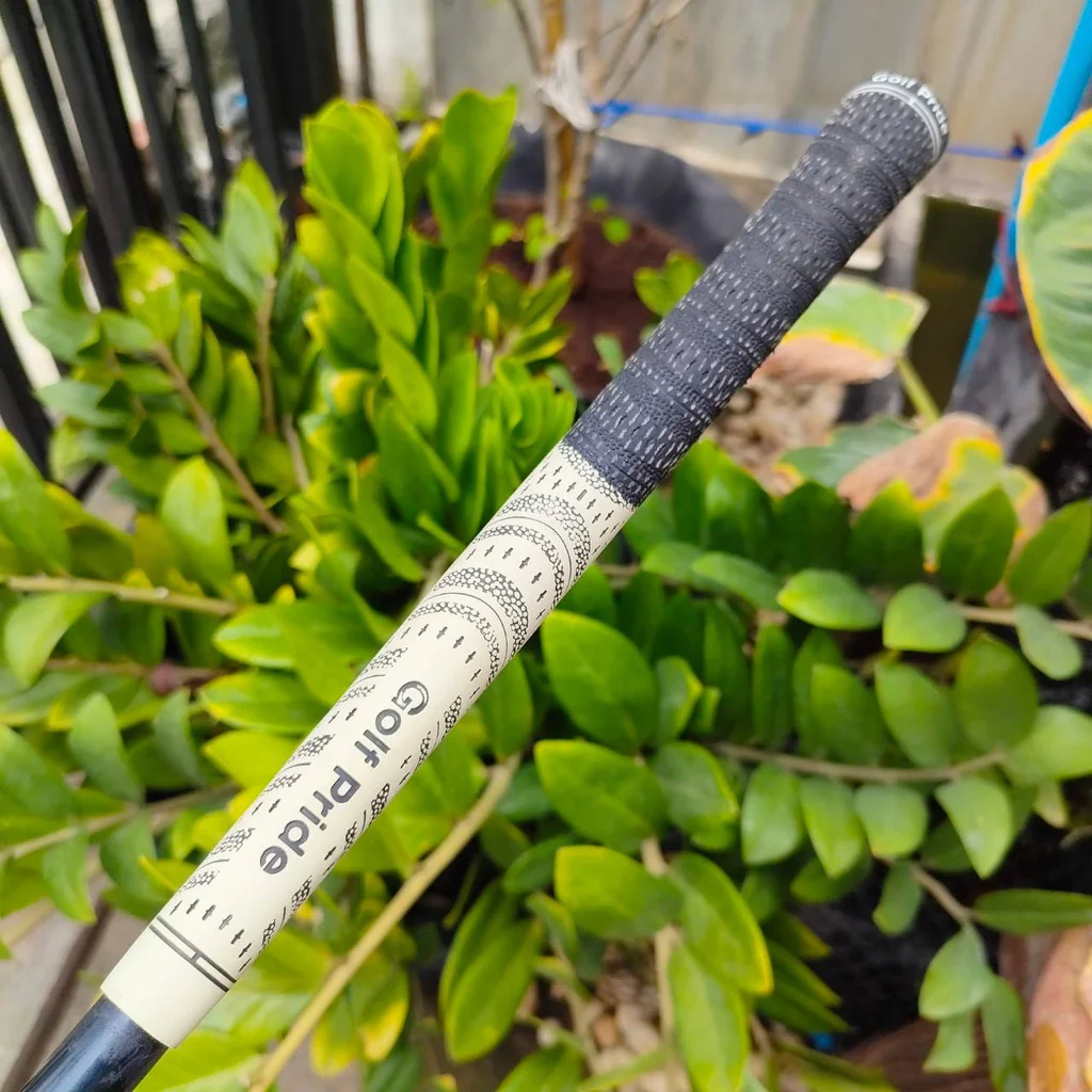 DRIVER BRIDGESTONE BEAM องศา 10 ก้าน BEAM STRAM SOLE FLEX S ไม้พรีเมี่ยมญี่ปุ่น วัสดุพรีเมี่ยม ไม้กอล์ฟมือสอง ของแท้ BY NakaraLuxurious