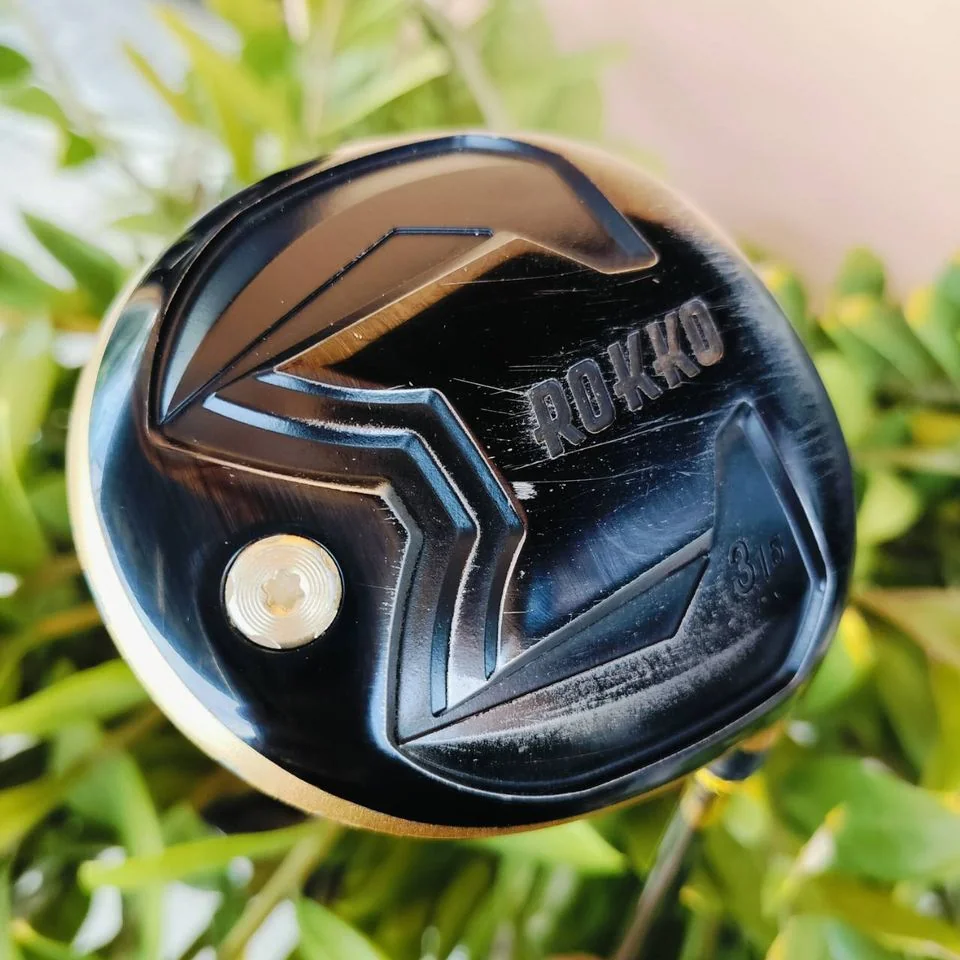 FW3 ROKKO องศา 15 ตีไกลมาก!!! ก้าน TOUR AD ทองคำแท้ 24K FLEX R ฟีลลิ่งนุ่มนวล ก้านเบามาก ออกแบบให้ตีโดนง่ายมาก ไม้กอล์ฟพรีเมี่ยมมือสอง ของแท้ By NakaraLuxurious FW3 ROKKO องศา 15 ตีไกลมาก!!! ก้าน TOUR AD ทองคำแท้ 24K FLEX R ฟีลลิ่งนุ่มนวล ก้านเบามาก ออกแบบให้ตีโดนง่ายมาก ไม้กอล์ฟพรีเมี่ยมมือสอง ของแท้ By NakaraLuxurious
