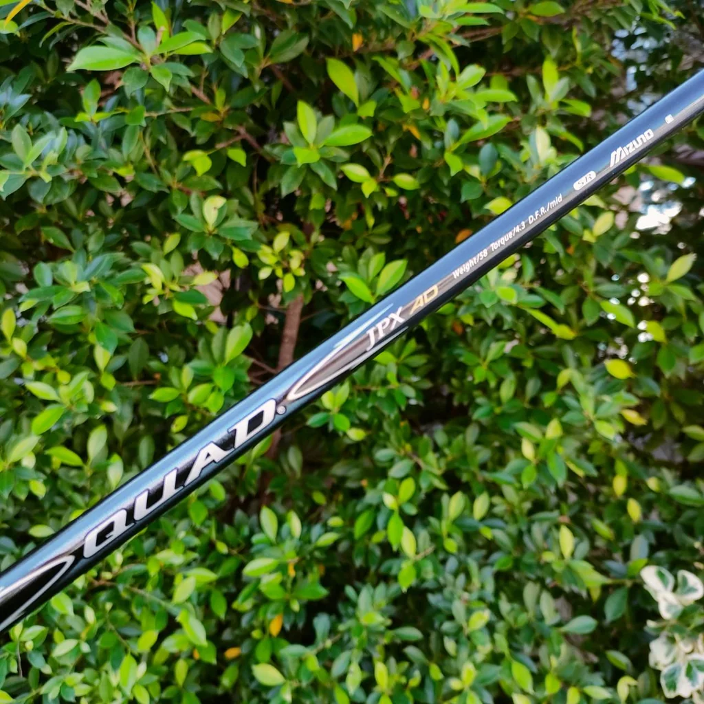 HYBRID 4 MIZUNO JPX 4D องศา 23 ก้าน QUAD JPX AD FLEX SR รูปทรงออกแบบให้เหลี่ยมเป็นมิติขึ้น!! เพื่อให้เกิด HIGH M.O.I. ตีตรงมากๆ!! ไม้กอล์ฟมือสอง ของแท้ BY NakaraLuxurious HYBRID 4 MIZUNO JPX 4D องศา 23 ก้าน QUAD JPX AD FLEX SR รูปทรงออกแบบให้เหลี่ยมเป็นมิติขึ้น!! เพื่อให้เกิด HIGH M.O.I. ตีตรงมากๆ!! ไม้กอล์ฟมือสอง ของแท้ BY NakaraLuxurious