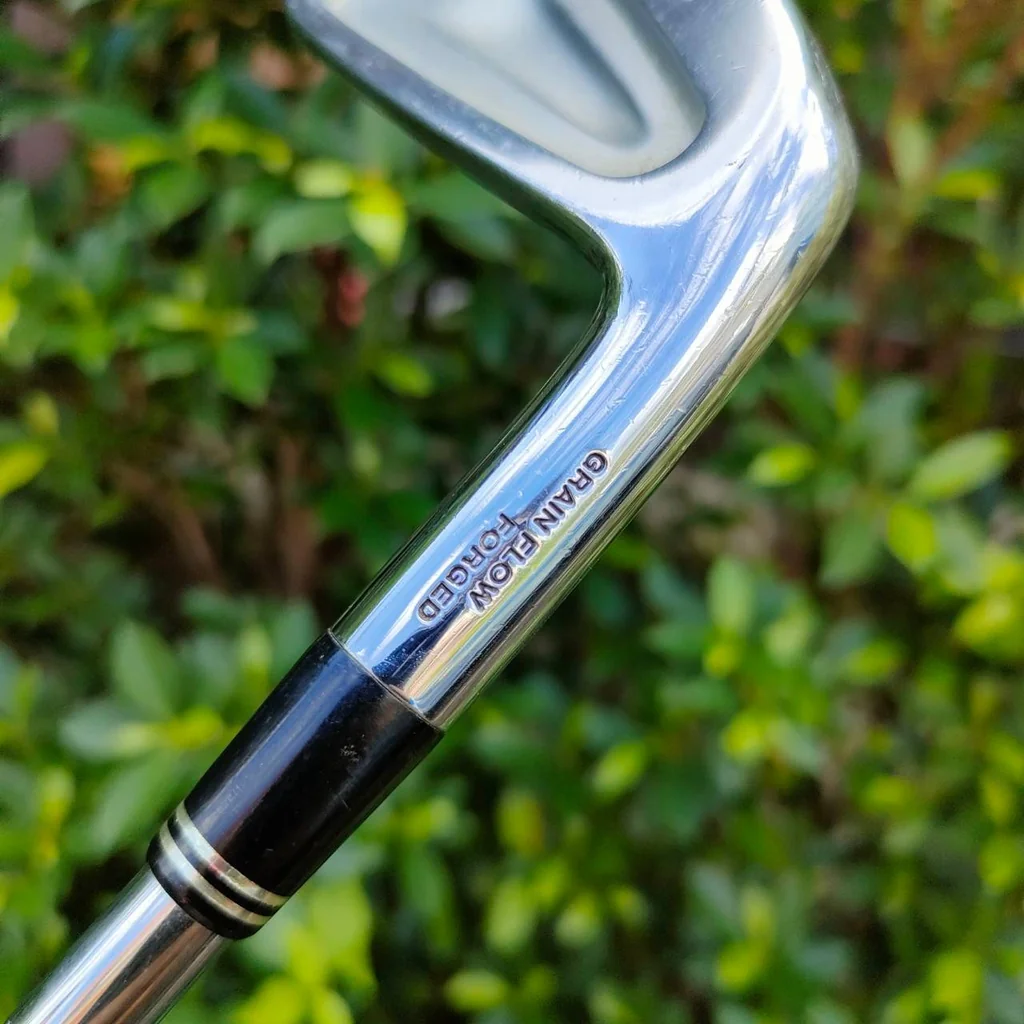 เหล็ก 4 MIZUNO GRAIN FLOW FORGED ก้าน N.S.PRO 950 GH FLEX R ใบสวยมากๆ มี CAVITY ตีไม่ยากครับ เหล็ก 4 MIZUNO GRAIN FLOW FORGED ก้าน N.S.PRO 950 GH FLEX R ใบสวยมากๆ มี CAVITY ตีไม่ยากครับ