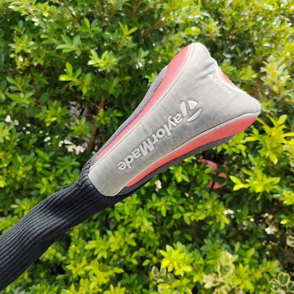 FW5 TAYLORMADE V STEEL องศา 18 ก้าน RE*AX PLUS FLEX R เป็นตำนาน FW ที่ดีที่สุดของ Taylormade ทั้งวัสดุที่เป็น STEEL ซึ่งเหมาะกับ FW มากที่สุด และรูปทรงตัว V ของพื้นด้านล่าง ช่วยในการสอดลูก และชดเชยความผิดพลาดได้สูง ไม้กอล์ฟมือสอง ของแท้ BY NakaraLuxurious FW5 TAYLORMADE V STEEL องศา 18 ก้าน RE*AX PLUS FLEX R เป็นตำนาน FW ที่ดีที่สุดของ Taylormade ทั้งวัสดุที่เป็น STEEL ซึ่งเหมาะกับ FW มากที่สุด และรูปทรงตัว V ของพื้นด้านล่าง ช่วยในการสอดลูก และชดเชยความผิดพลาดได้สูง ไม้กอล์ฟมือสอง ของแท้ BY NakaraLuxurious